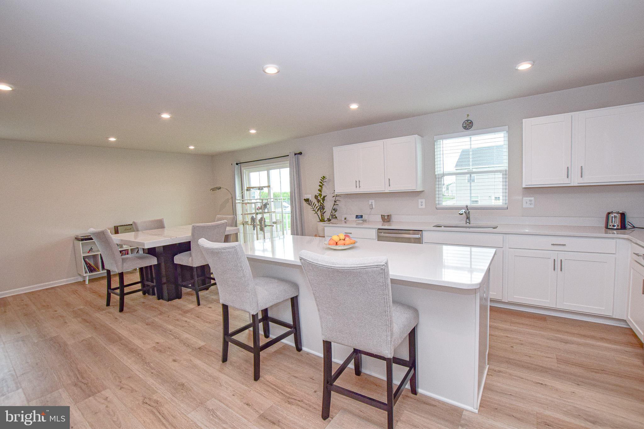 CARDINAL POINTE - Residential