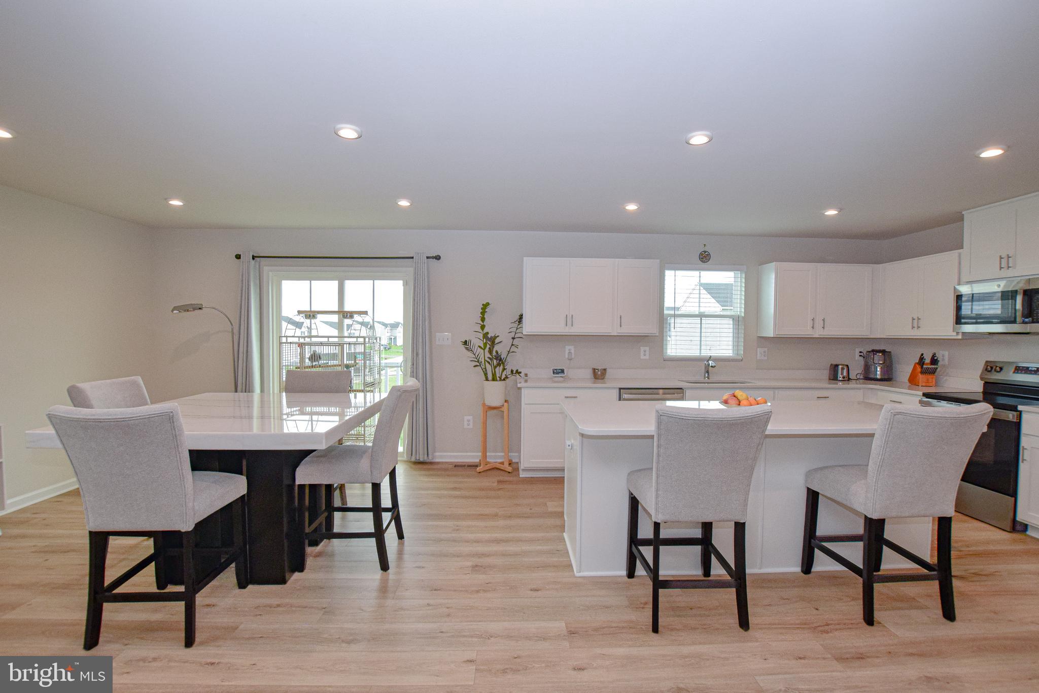 CARDINAL POINTE - Residential