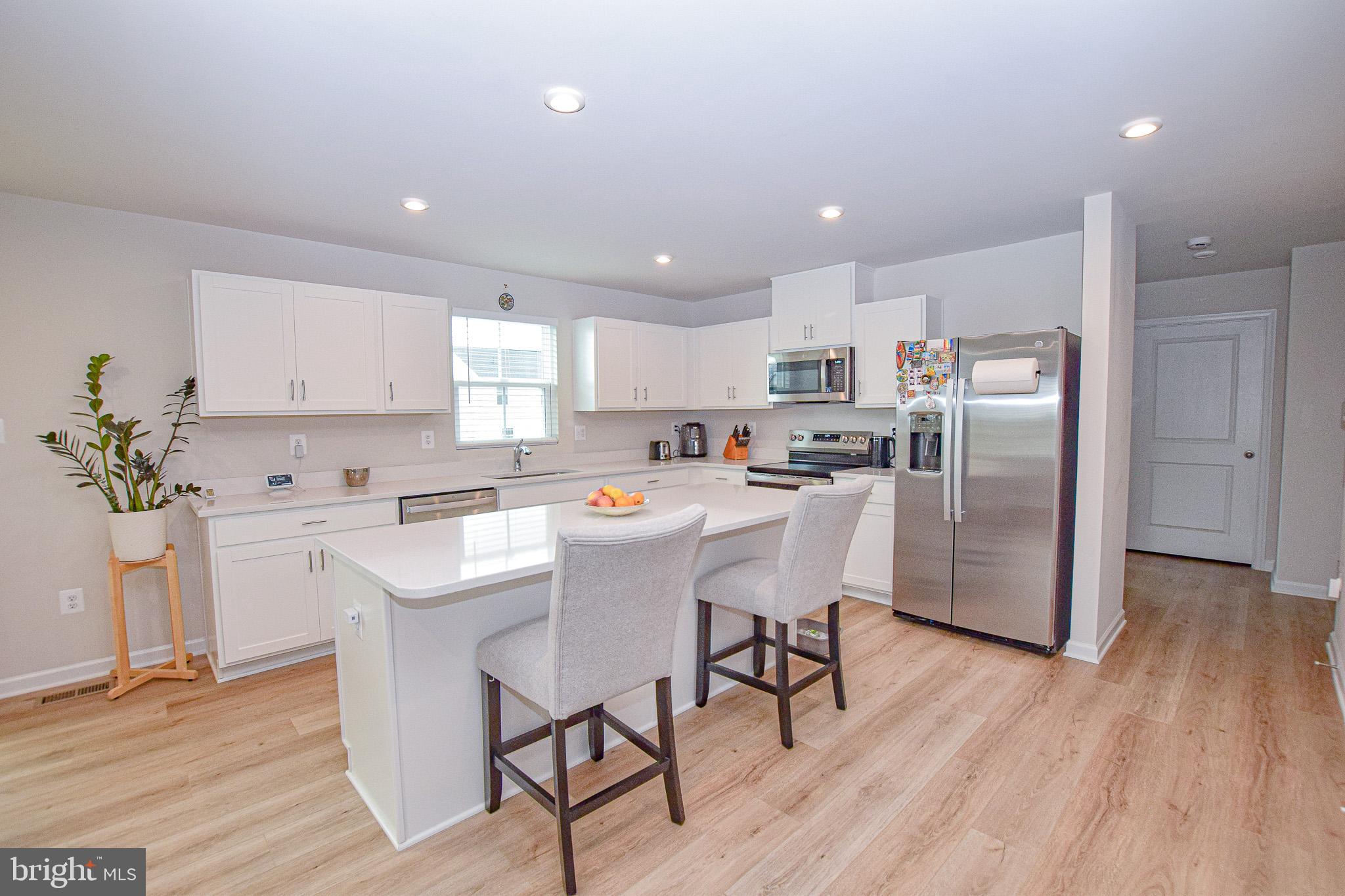 CARDINAL POINTE - Residential