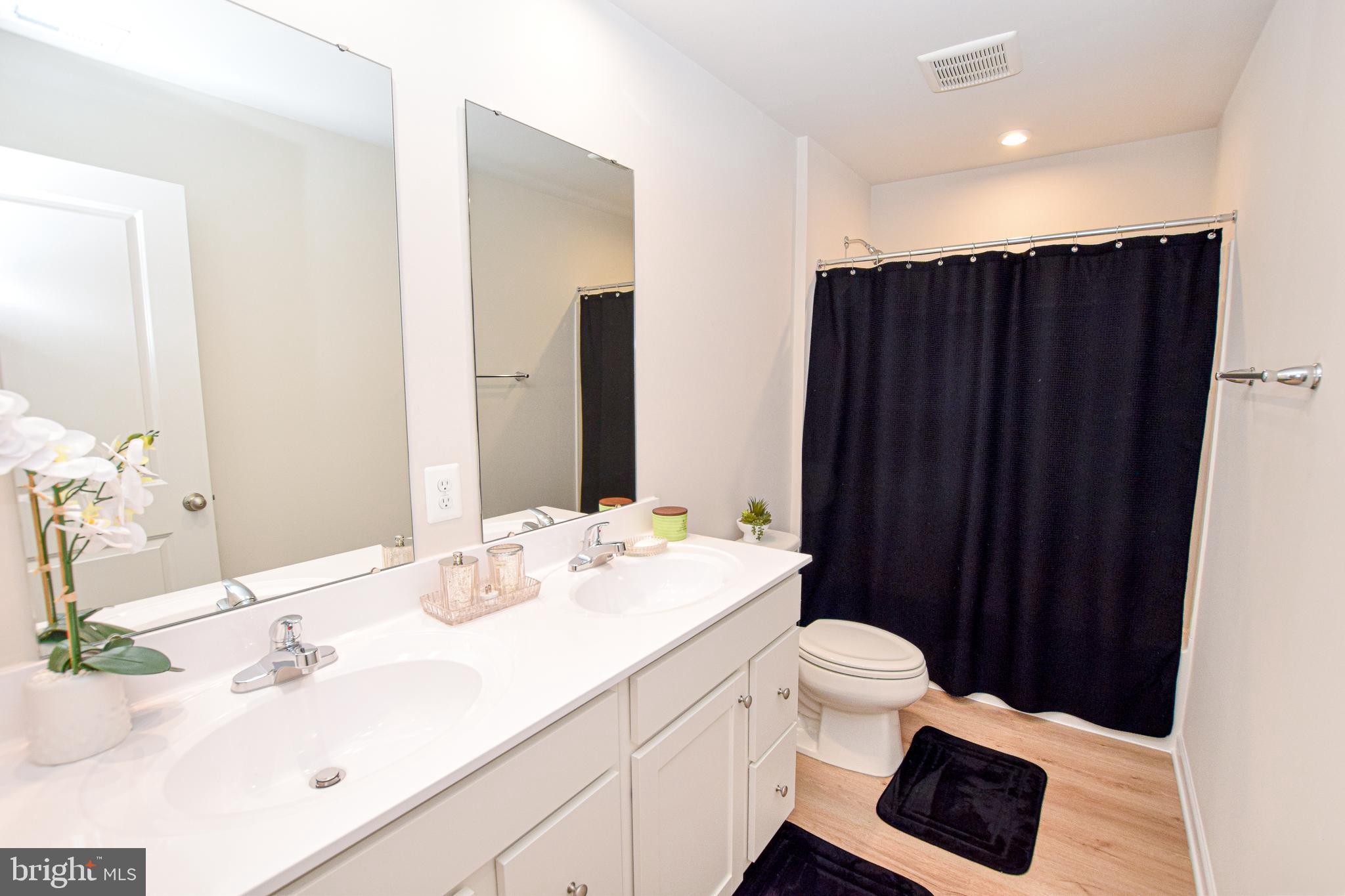 CARDINAL POINTE - Residential