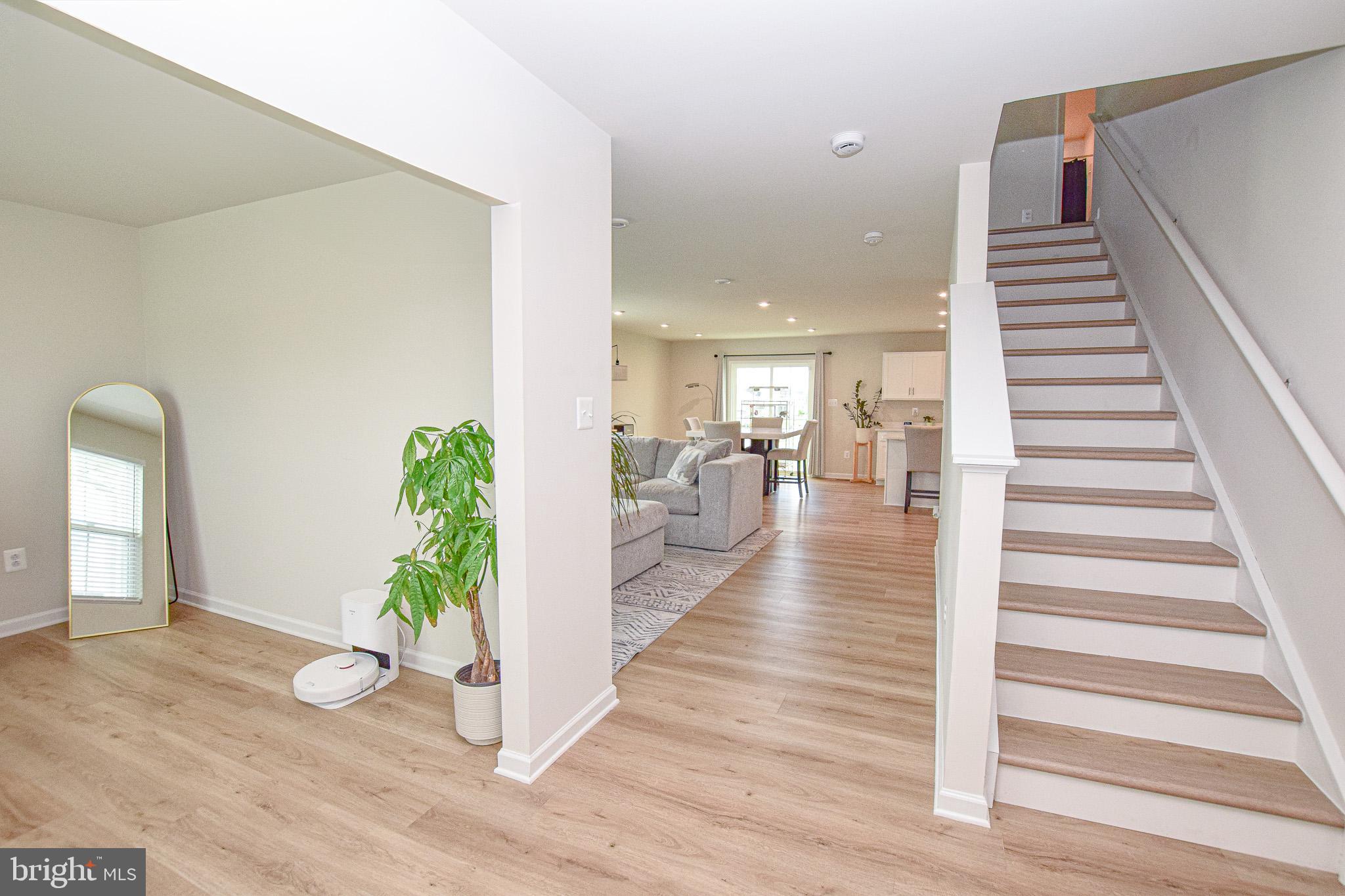 CARDINAL POINTE - Residential