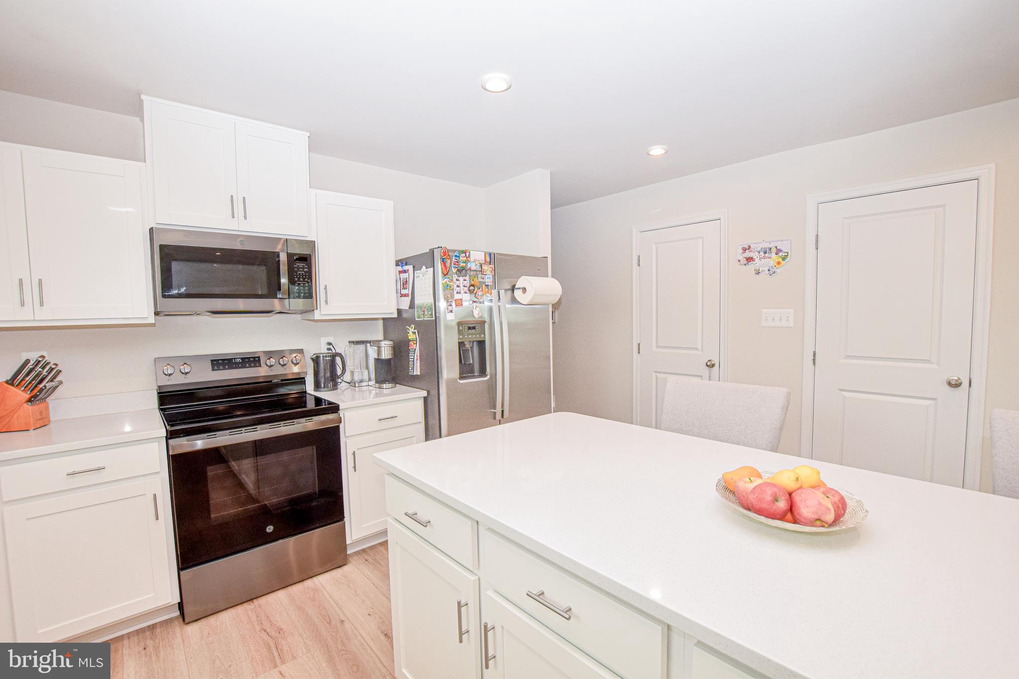 CARDINAL POINTE - Residential