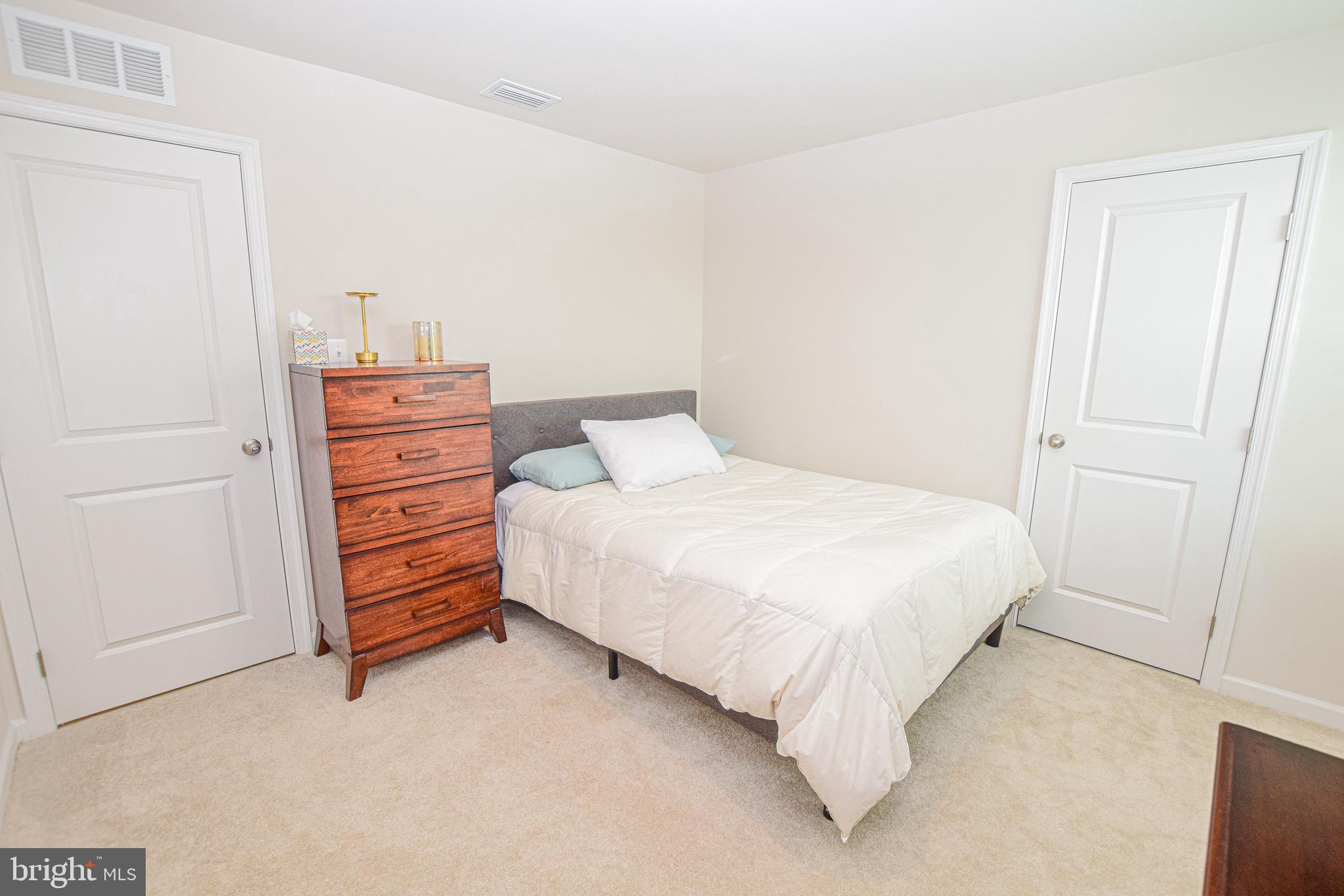 CARDINAL POINTE - Residential