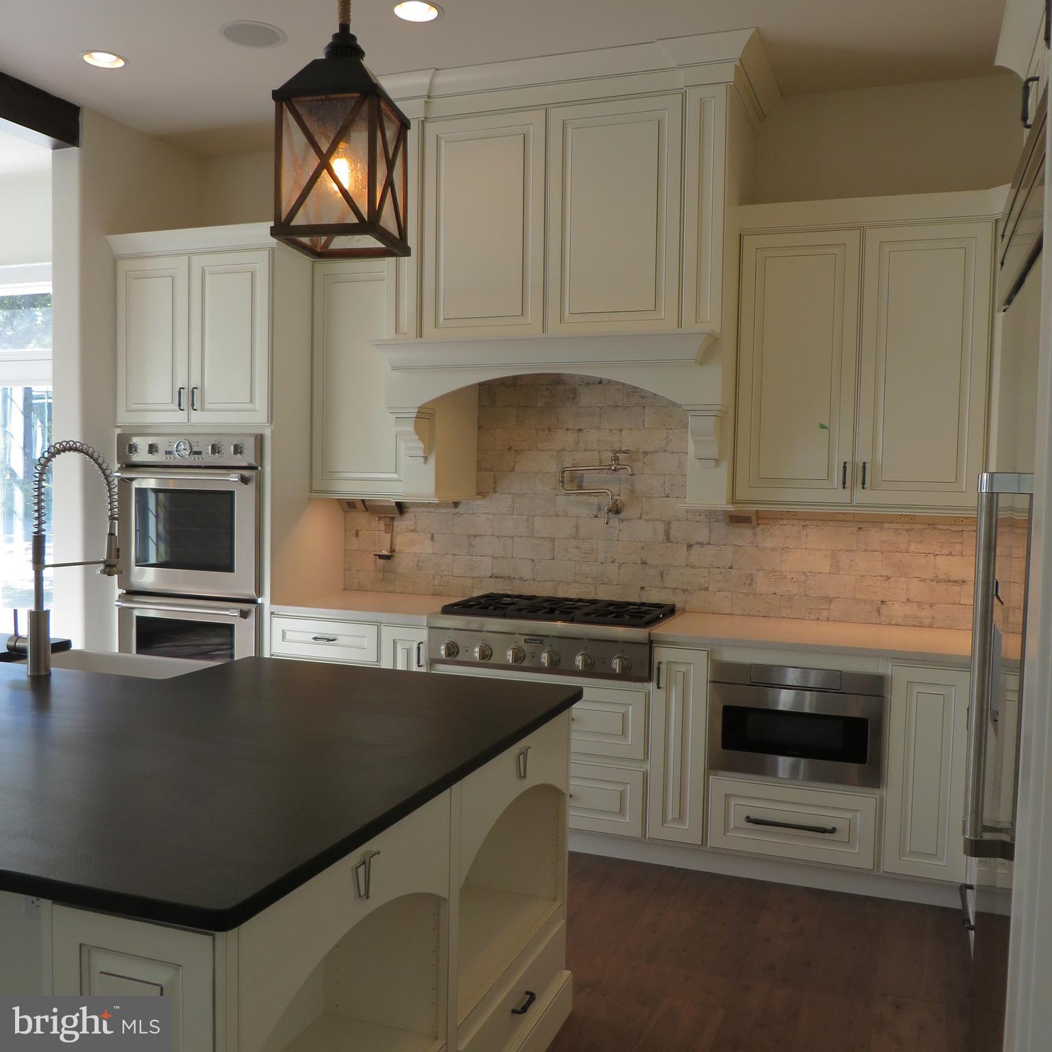 3235 HEEBNER ROAD