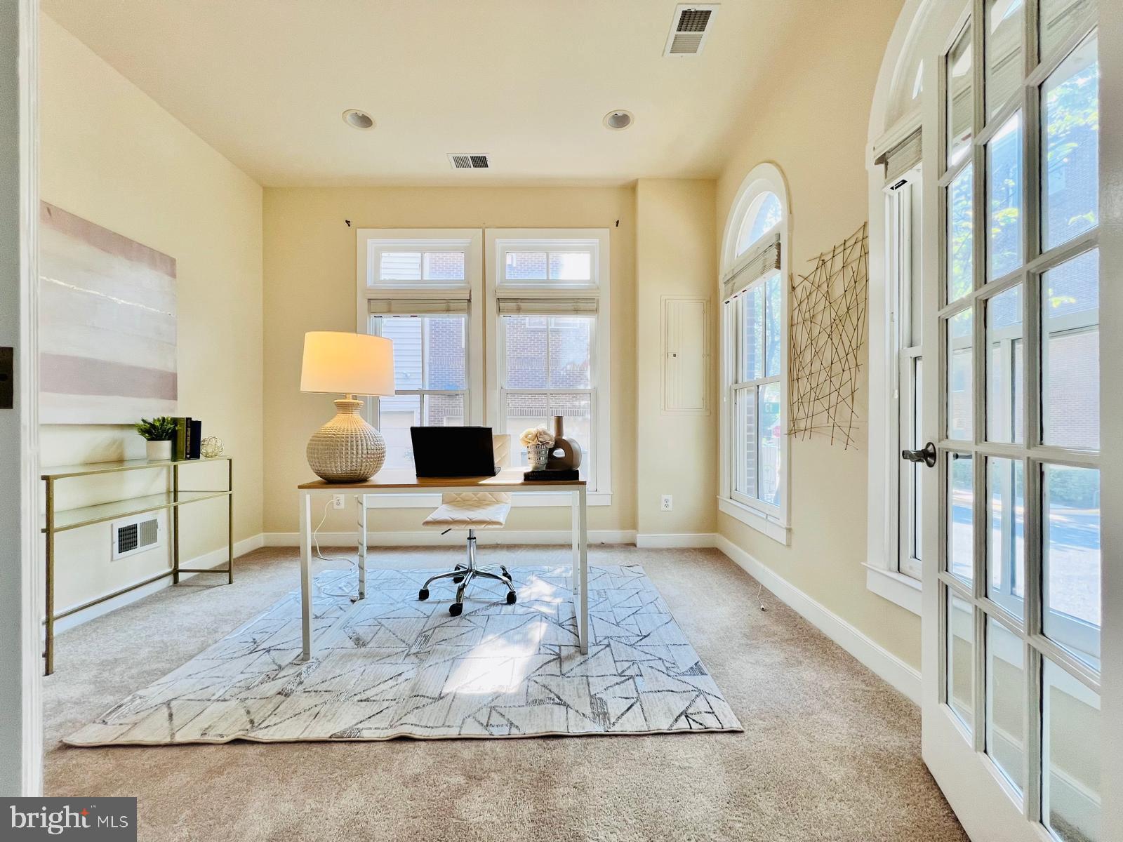 BROWNSTONES AT WHEATON - Residential