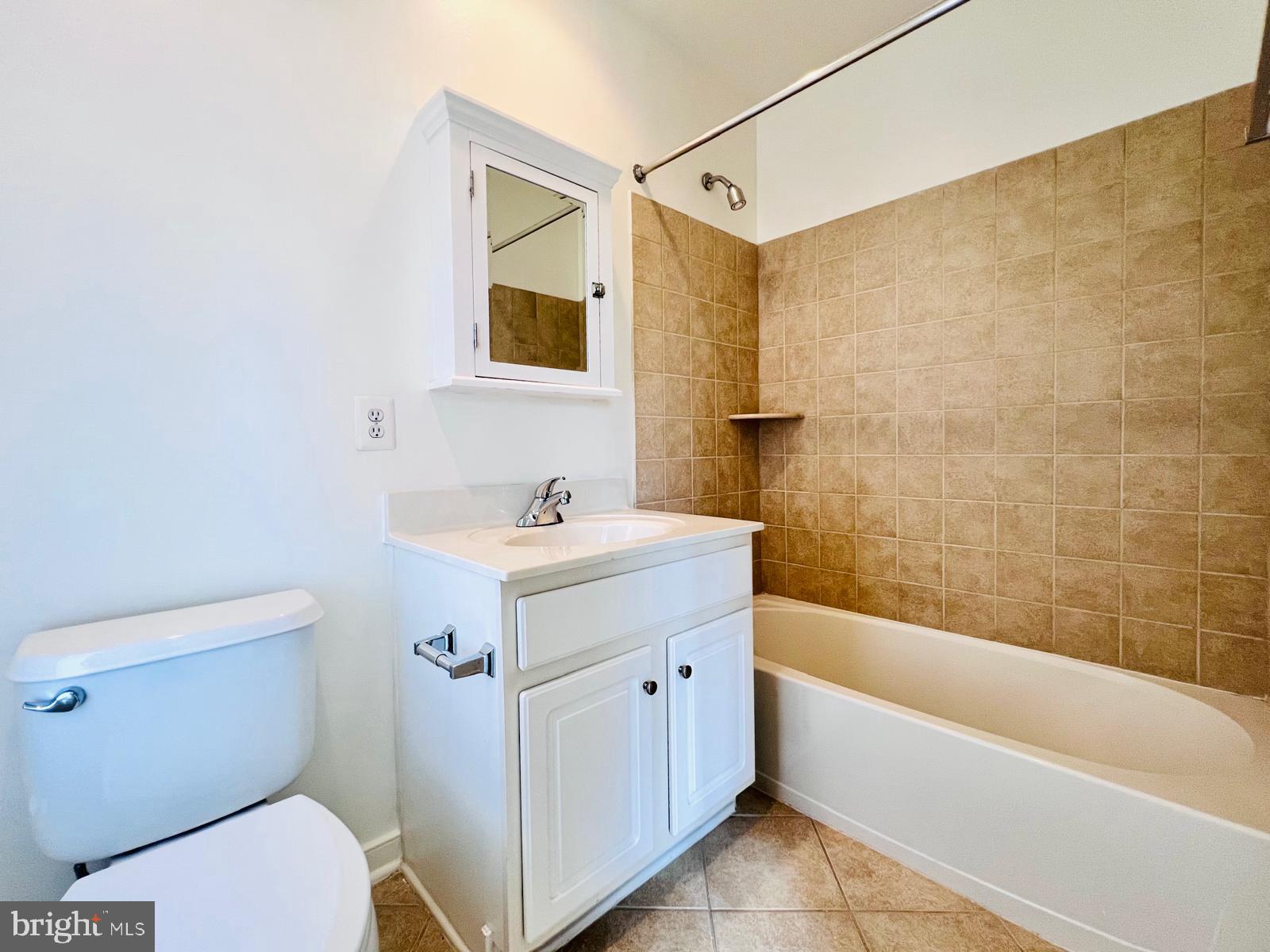 BROWNSTONES AT WHEATON - Residential