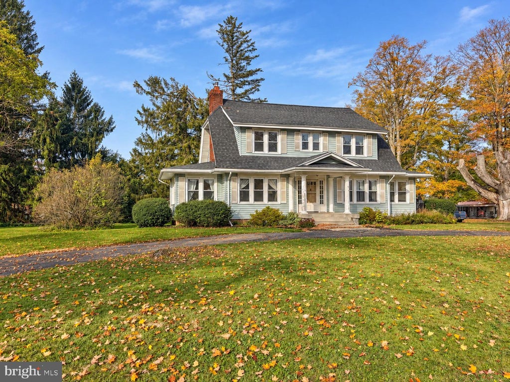 Photo of 9 Mcclellan Avenue, MT JEWETT, PA 16740 (MLS # PAMK2000174)
