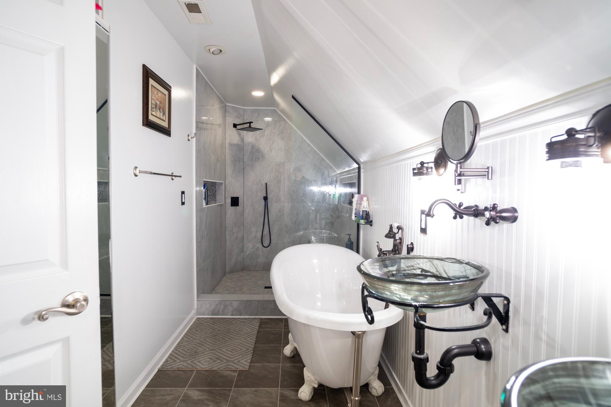 LAVENDER ESTATES - Residential