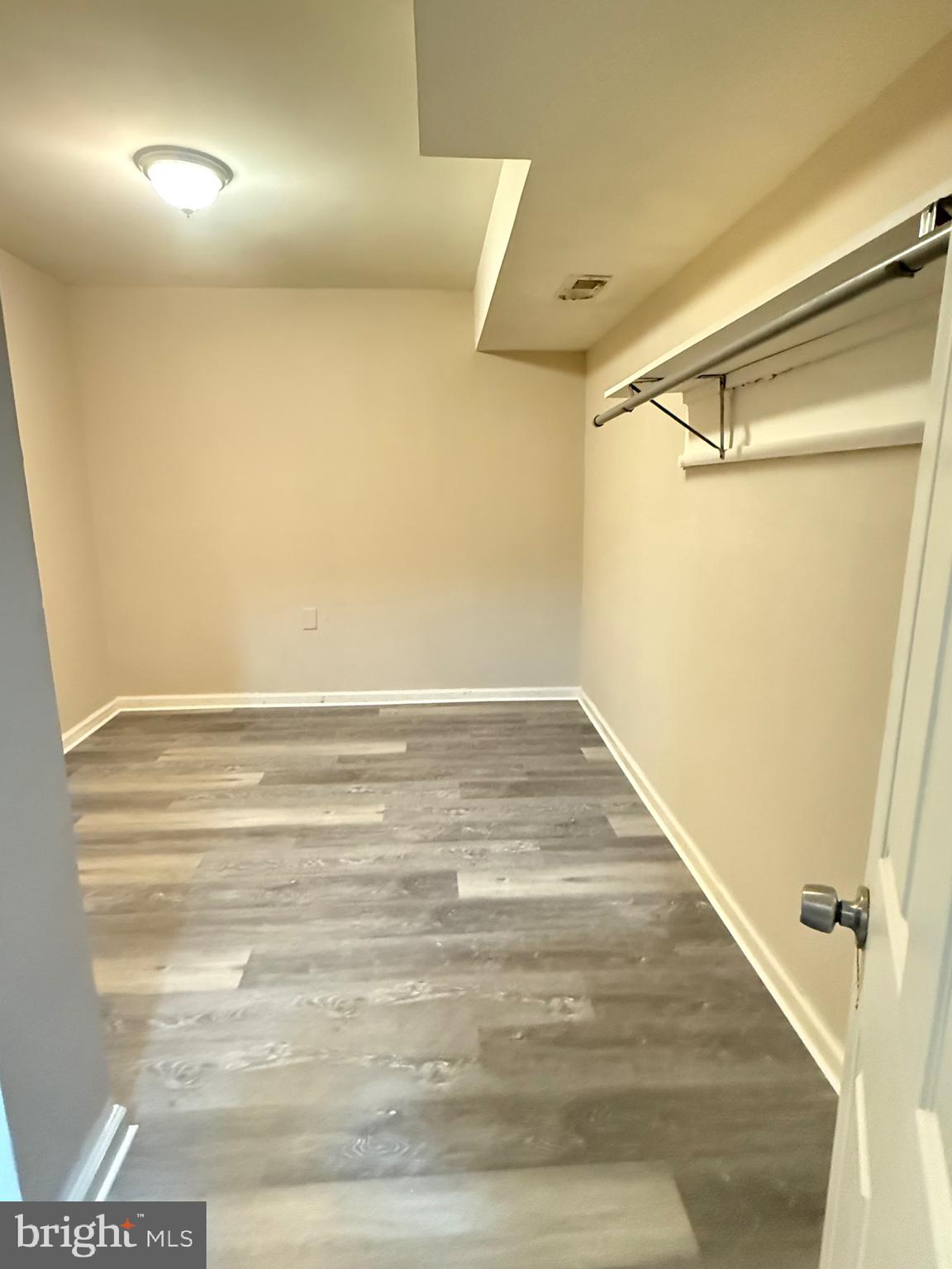 FOXWOOD - Residential Lease