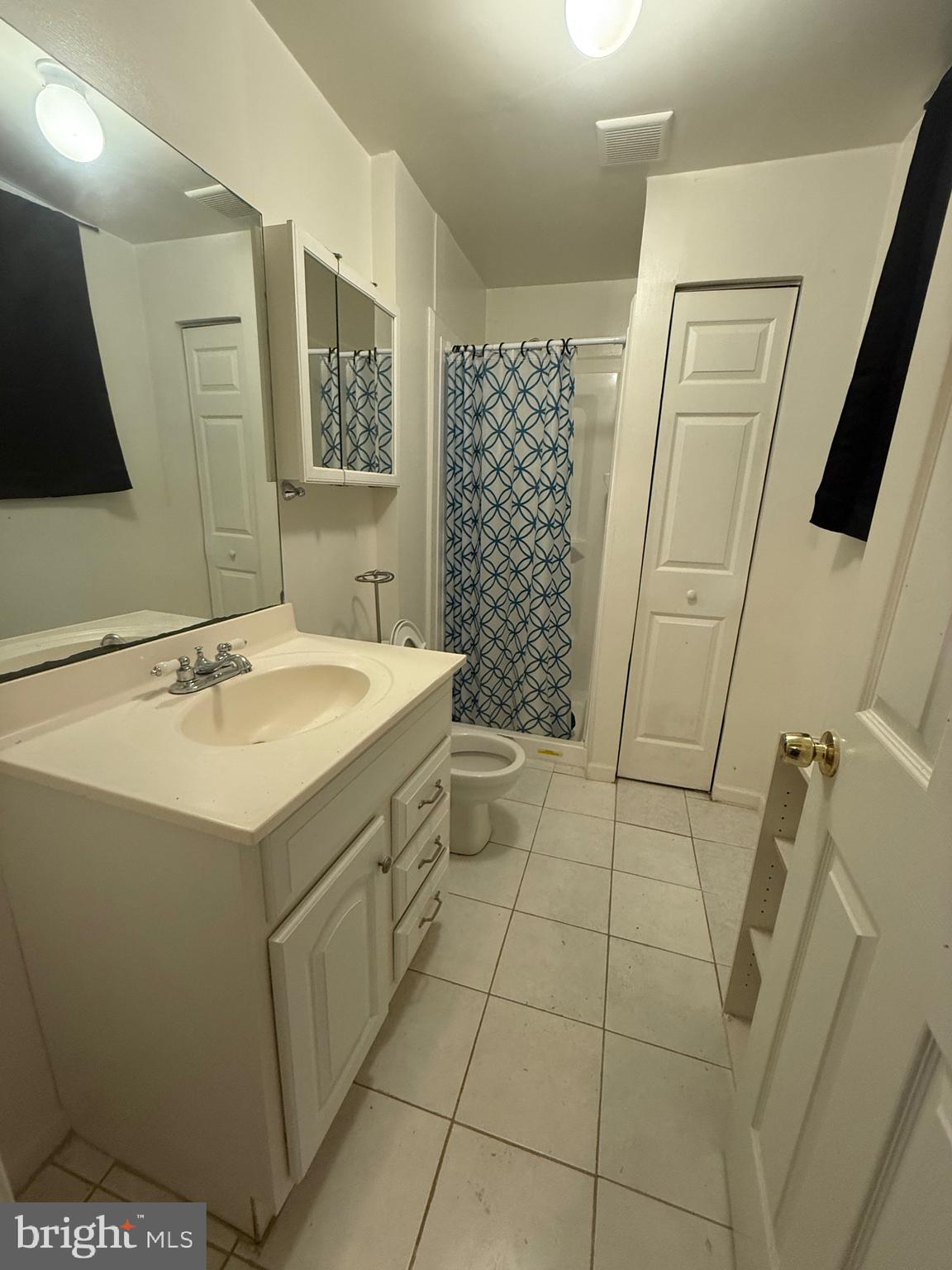 FOXWOOD - Residential Lease