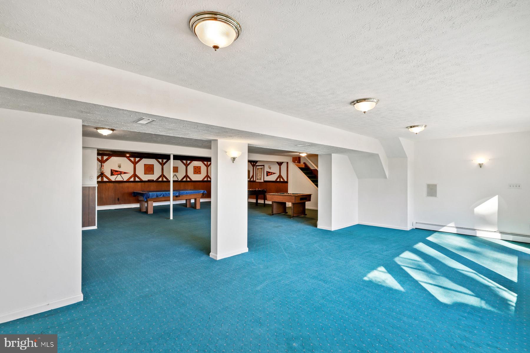 LONGMEADOW - Residential