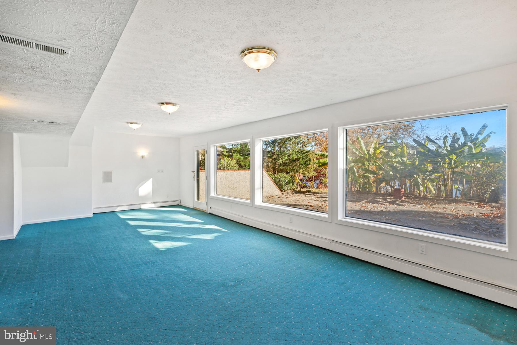 LONGMEADOW - Residential