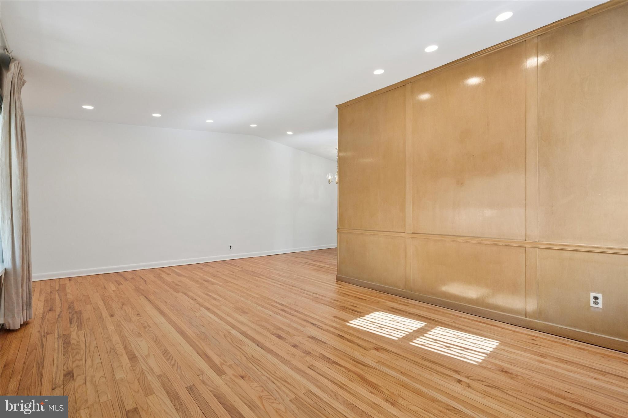 CASTOR GARDENS - Residential