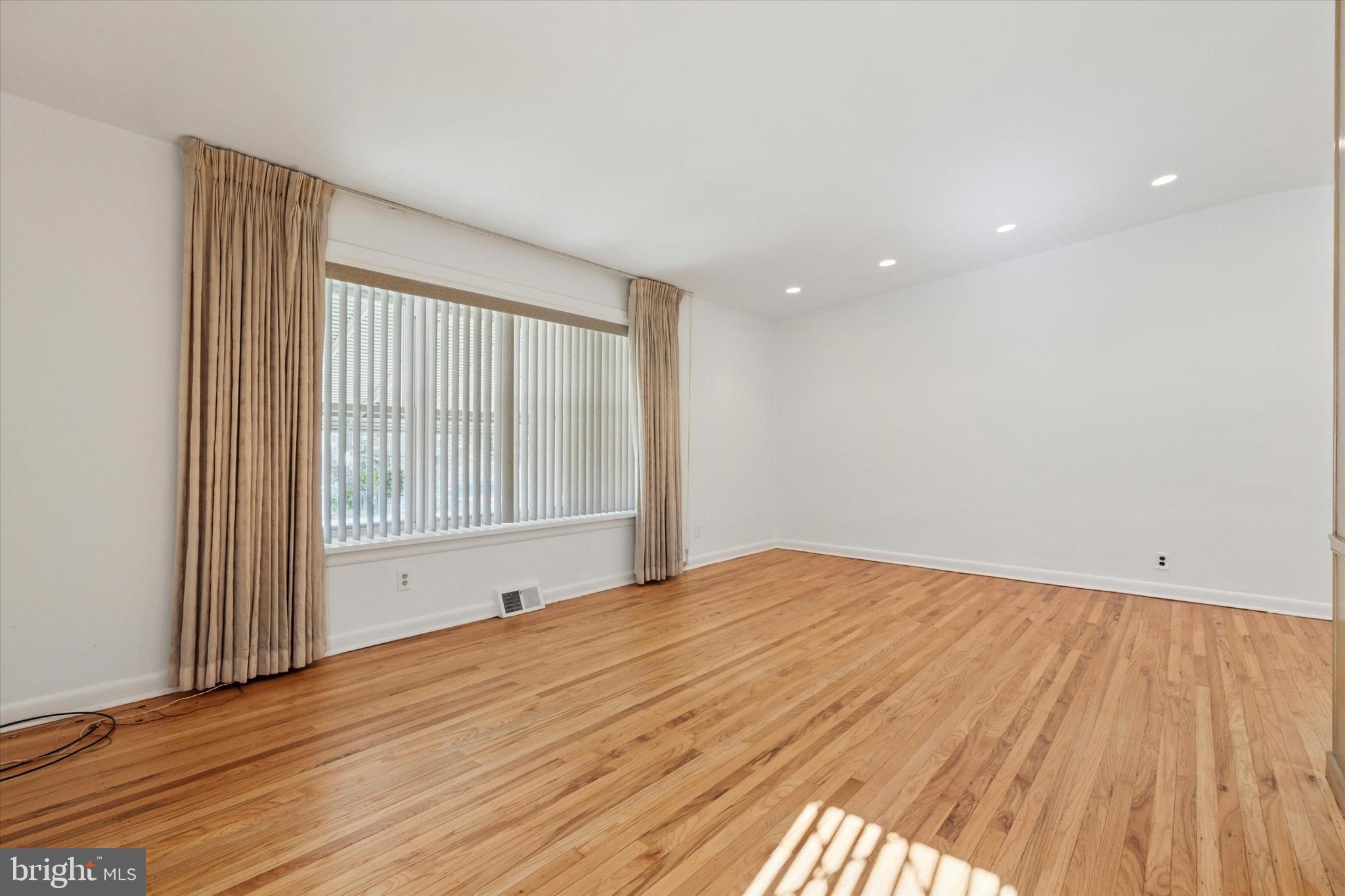 CASTOR GARDENS - Residential