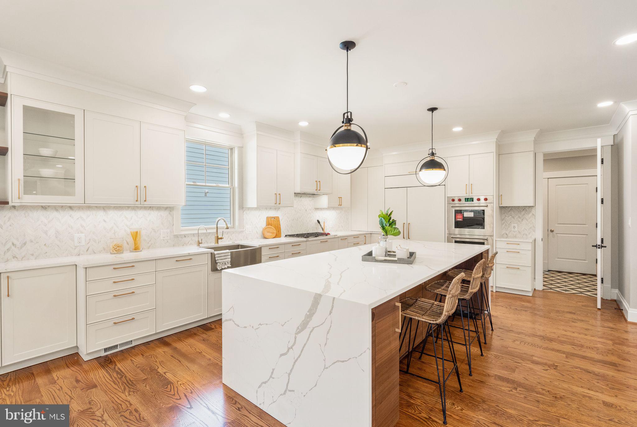 VIENNA WOODS - Residential