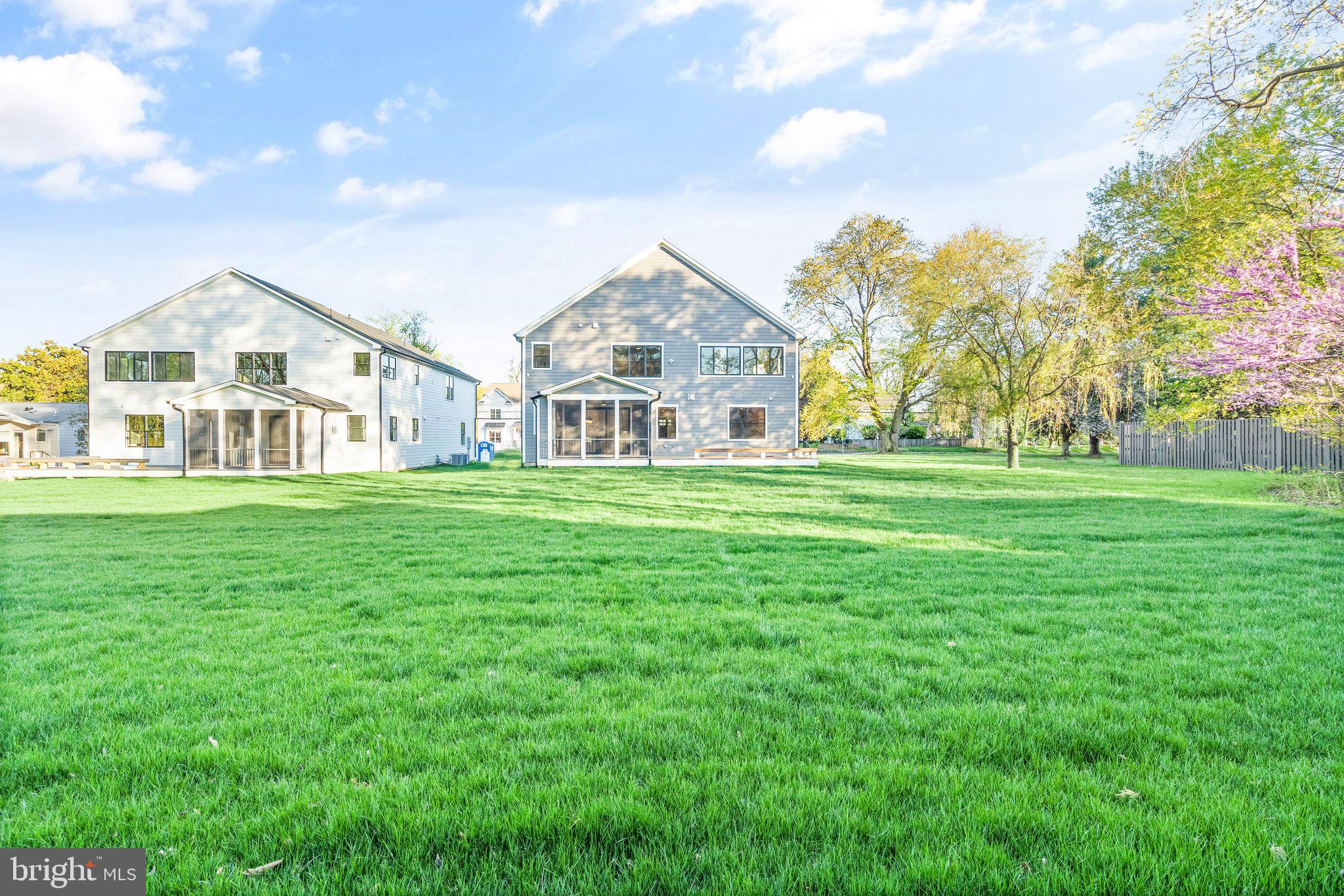 VIENNA WOODS - Residential