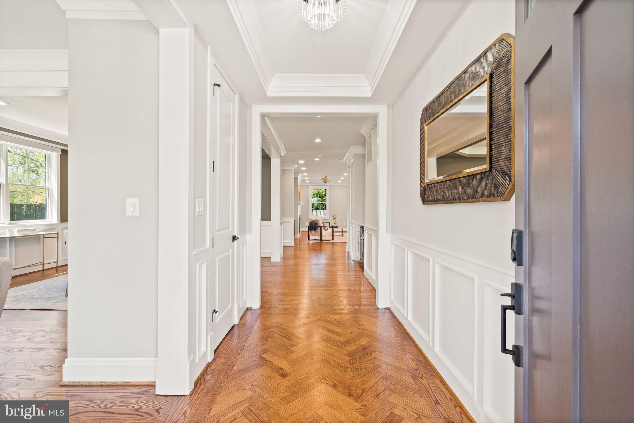 VIENNA WOODS - Residential