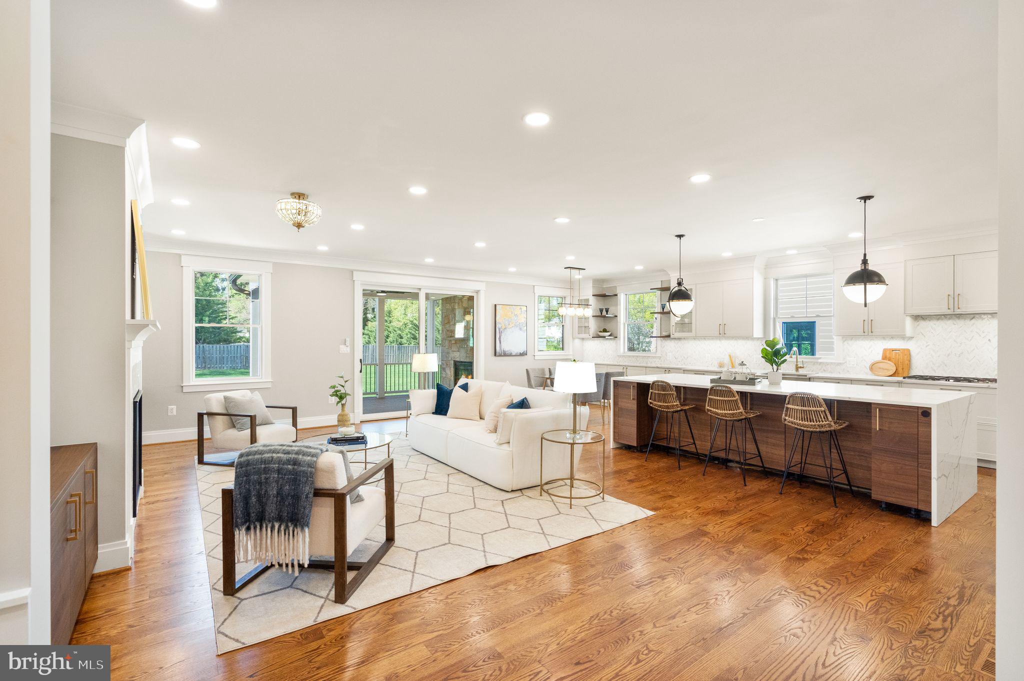 VIENNA WOODS - Residential