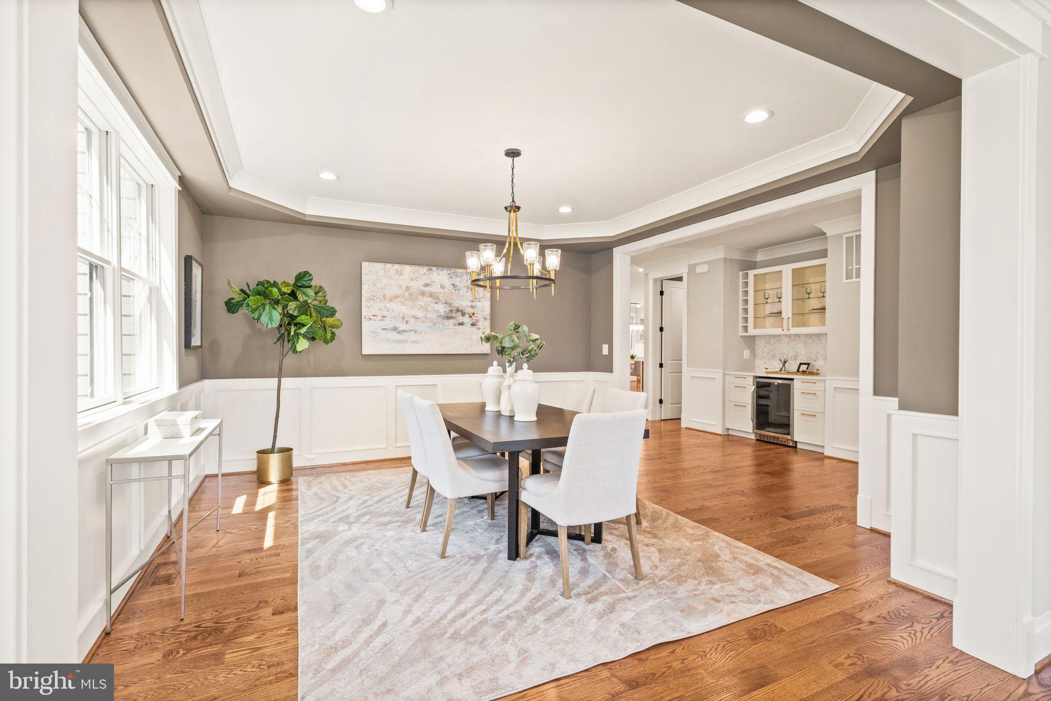 VIENNA WOODS - Residential