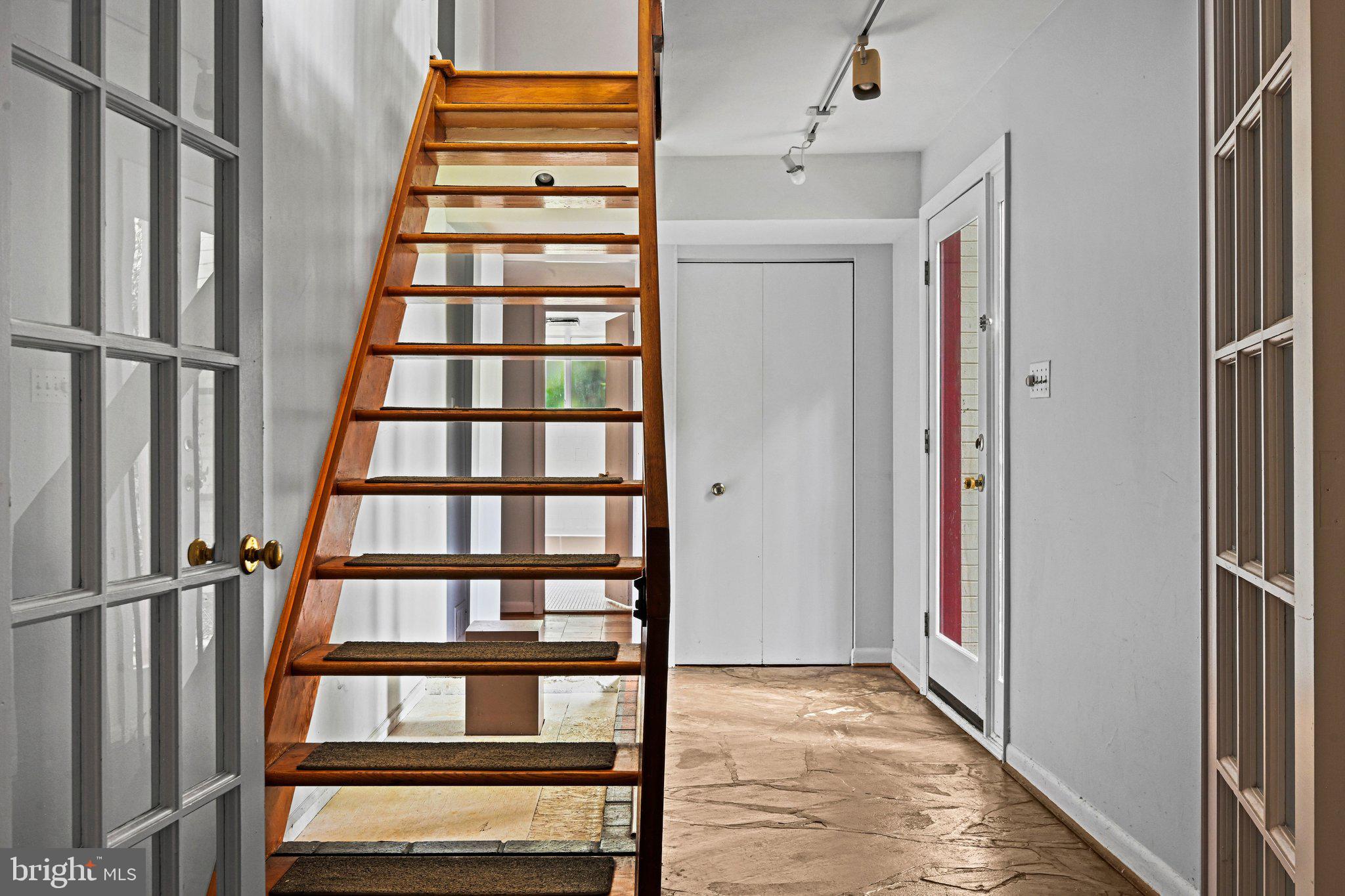 8108 TIMBER VALLEY COURT