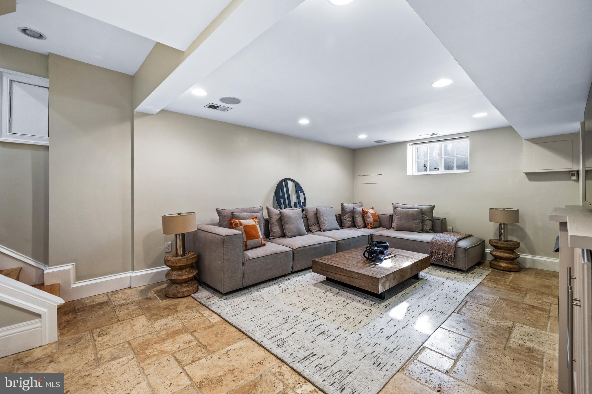 GUILFORD - Residential