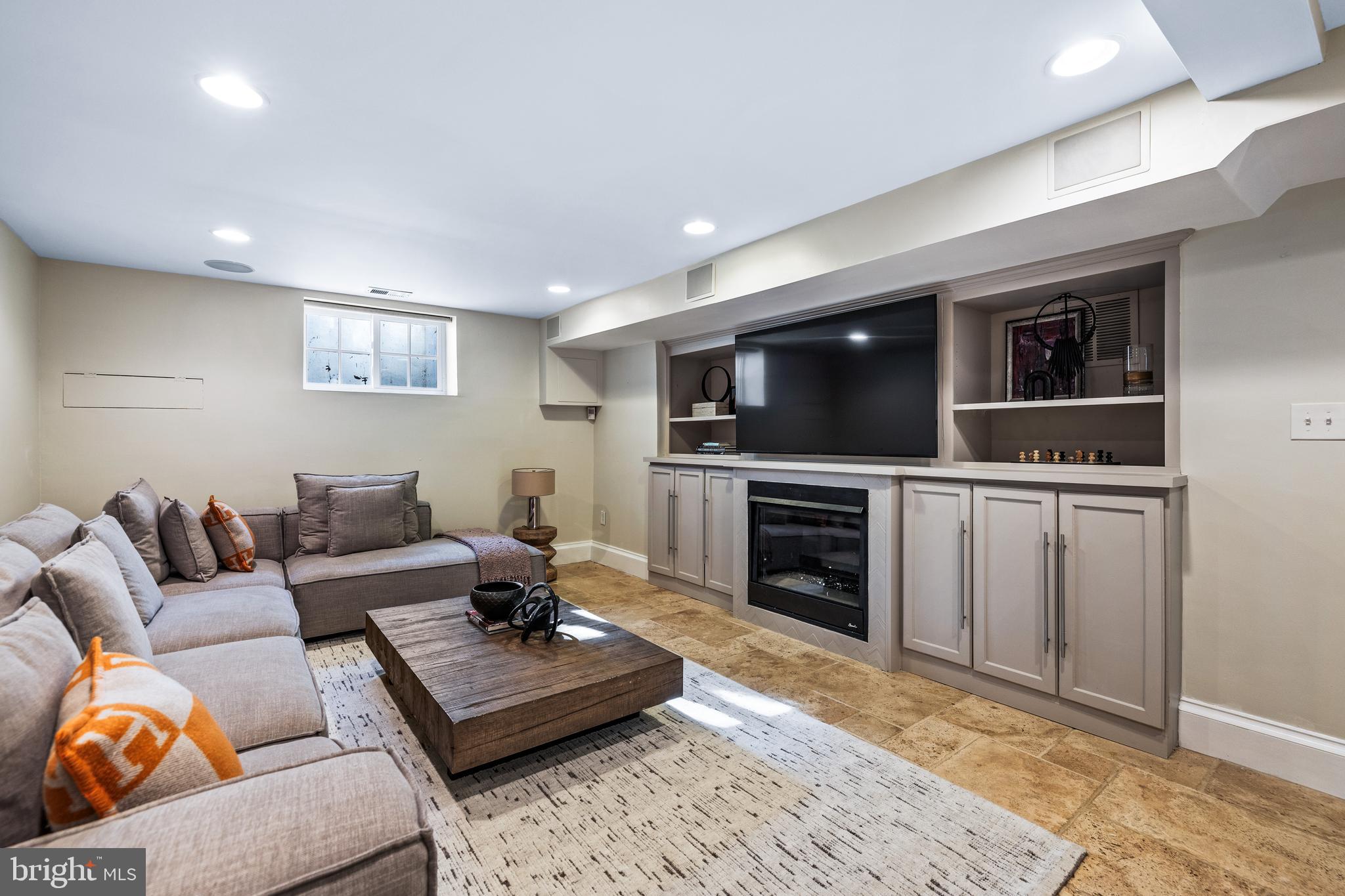 GUILFORD - Residential