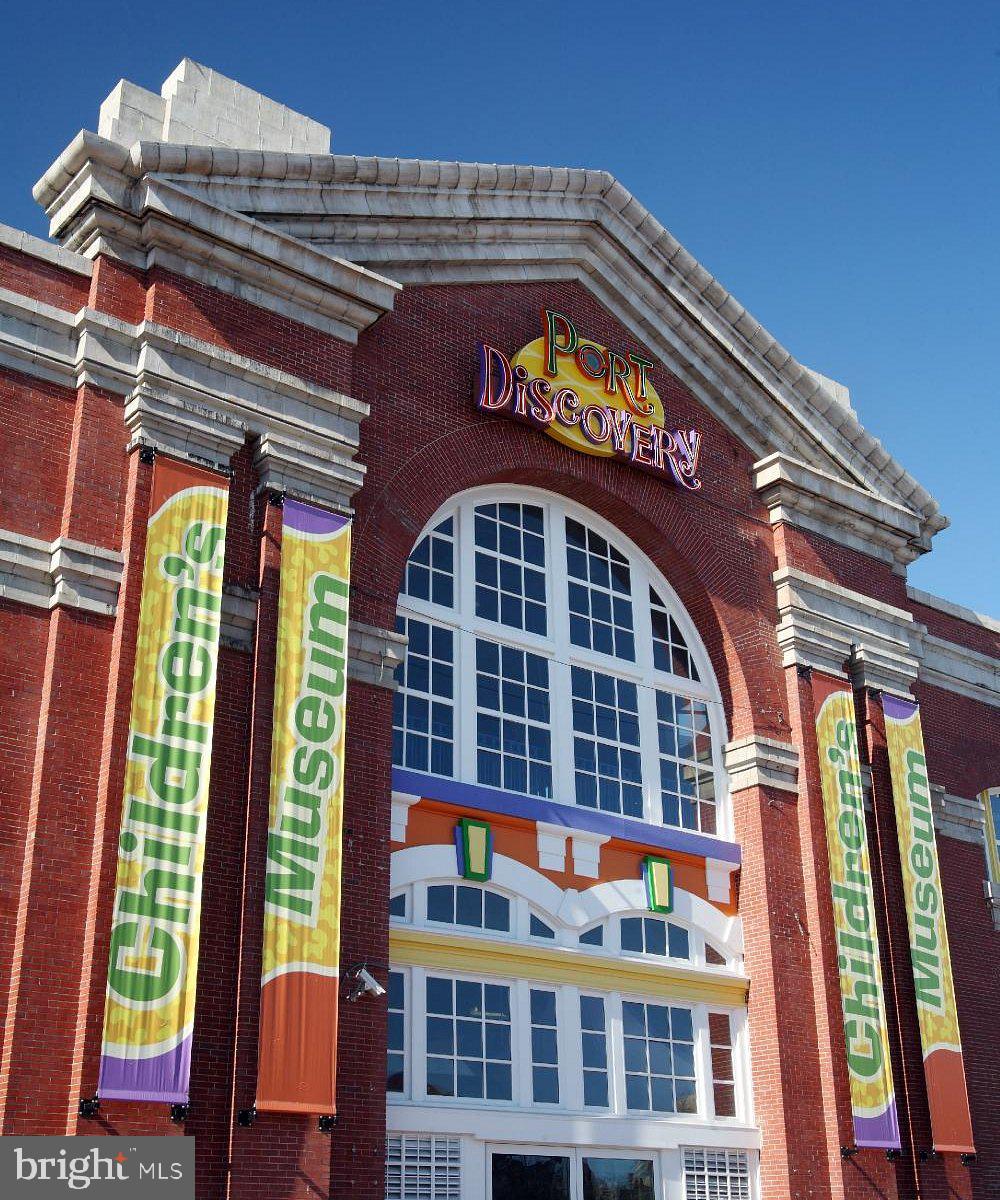 LITTLE ITALY - Residential Lease