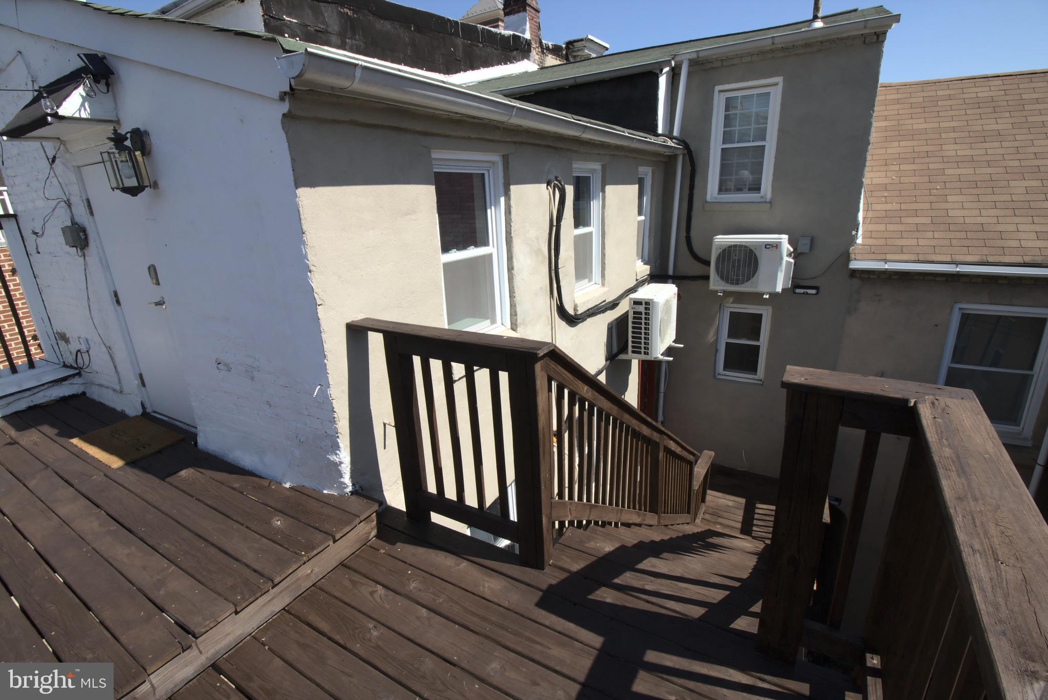 LITTLE ITALY - Residential Lease