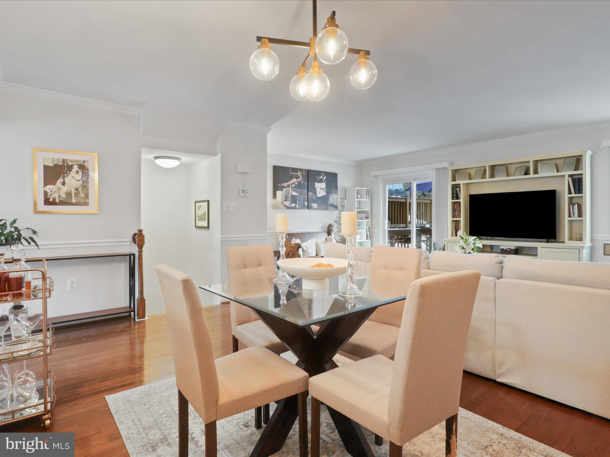 HOLLOWS - Residential