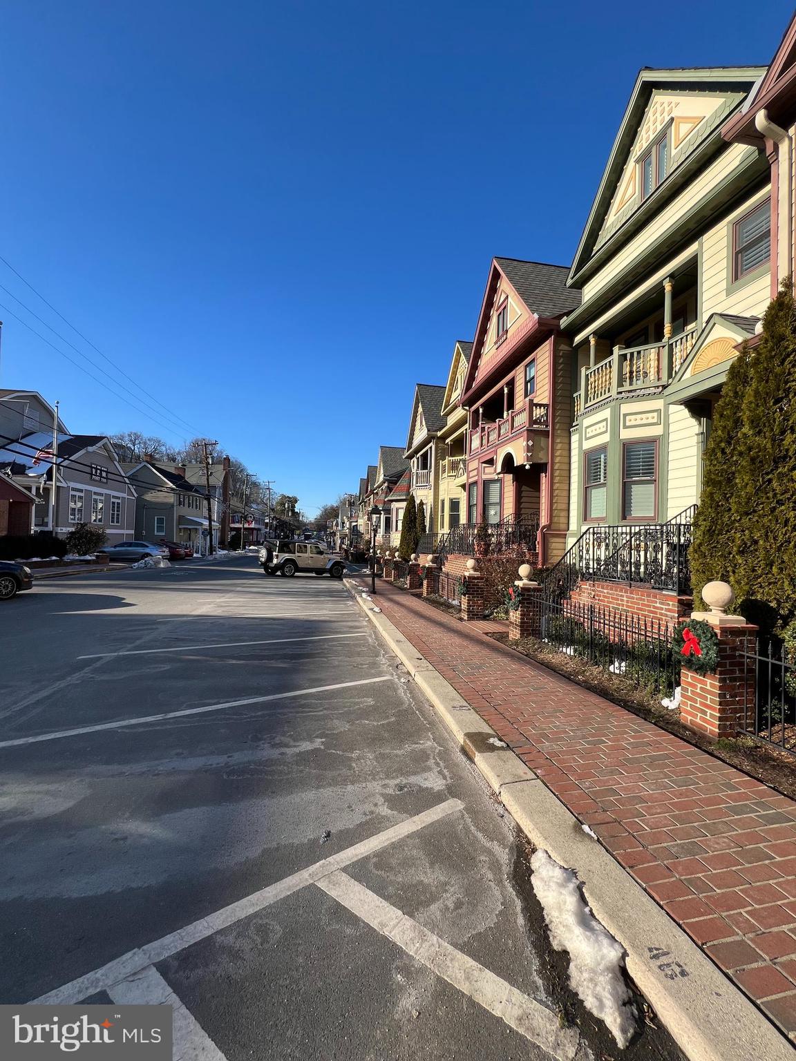 HOLLOWS - Residential