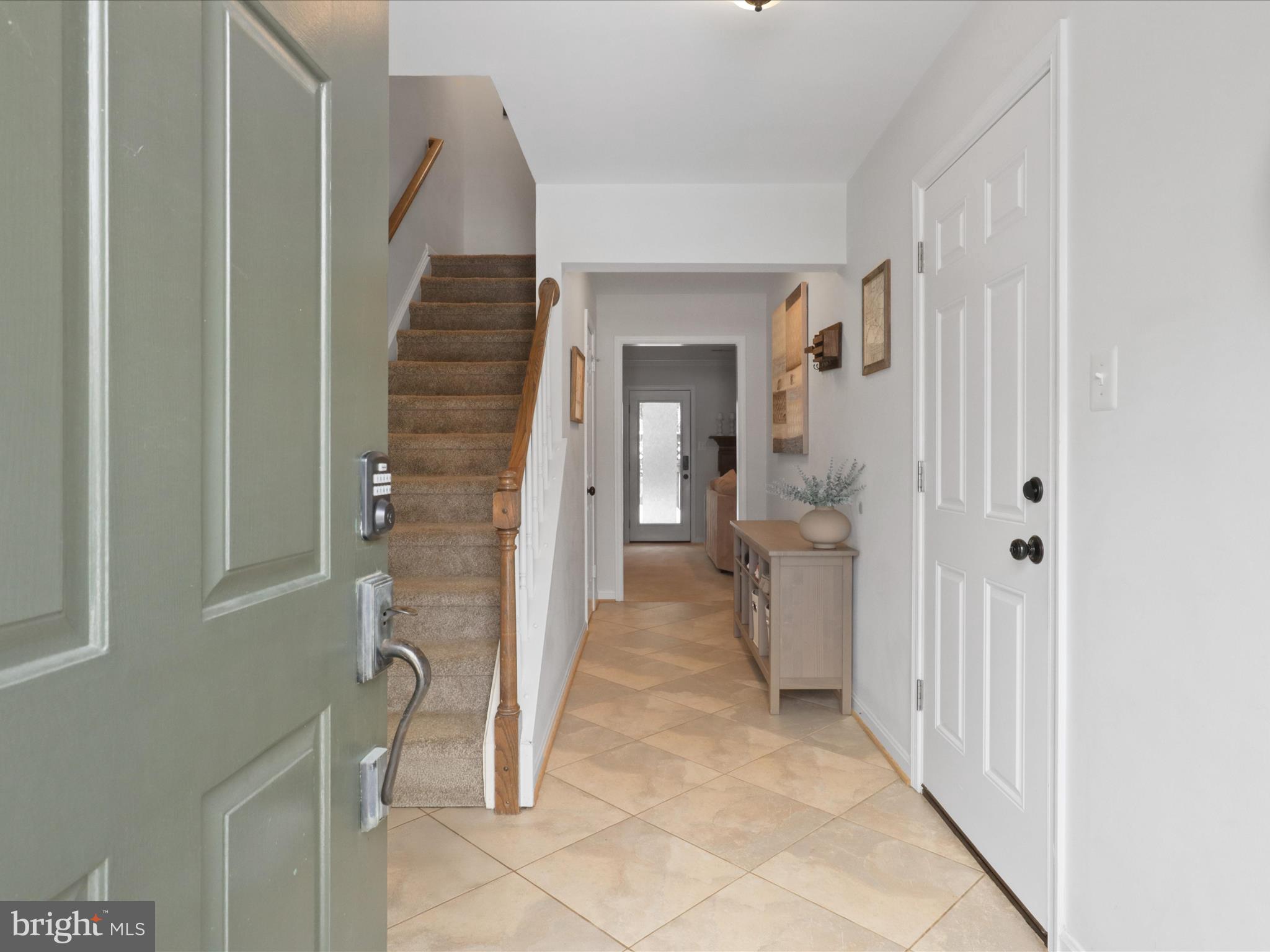 HOLLOWS - Residential