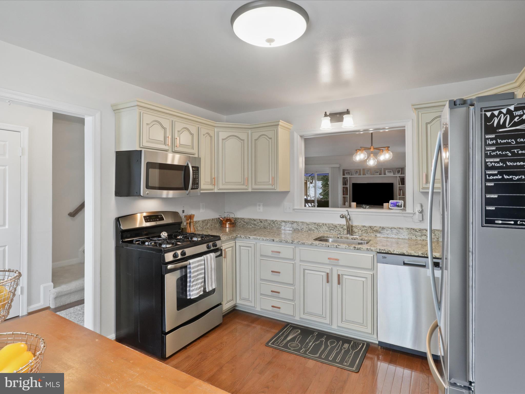 HOLLOWS - Residential