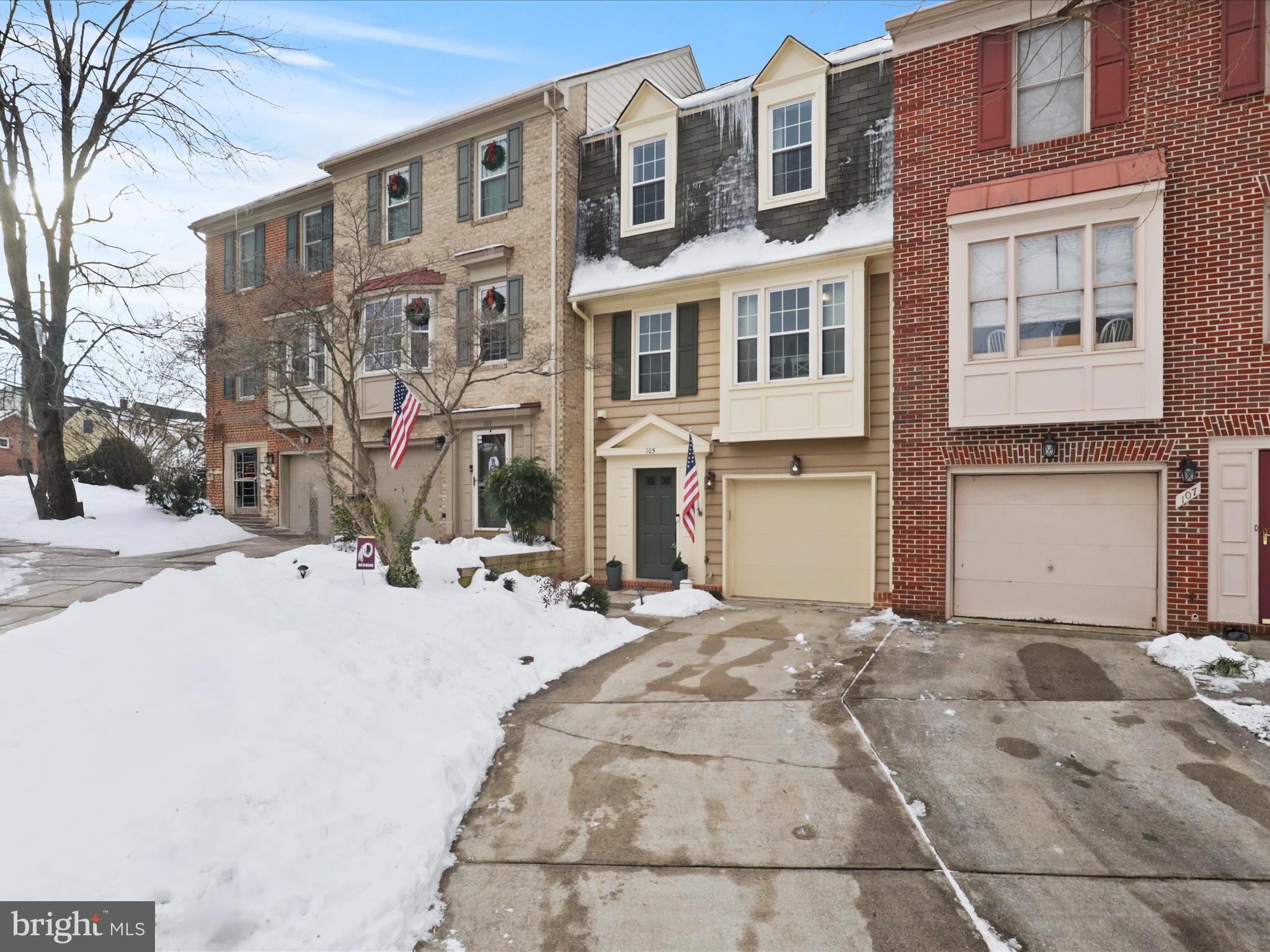 HOLLOWS - Residential