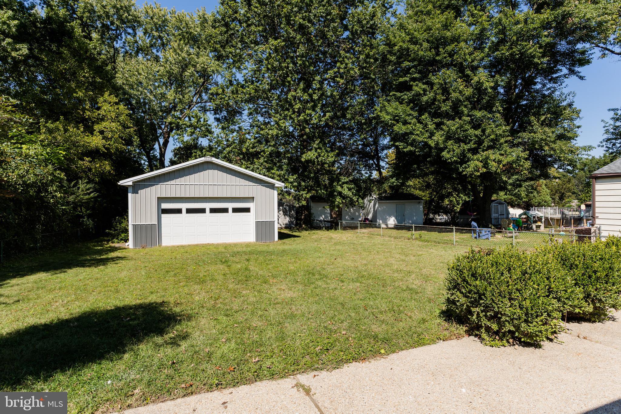 GLEN GARDENS - Residential