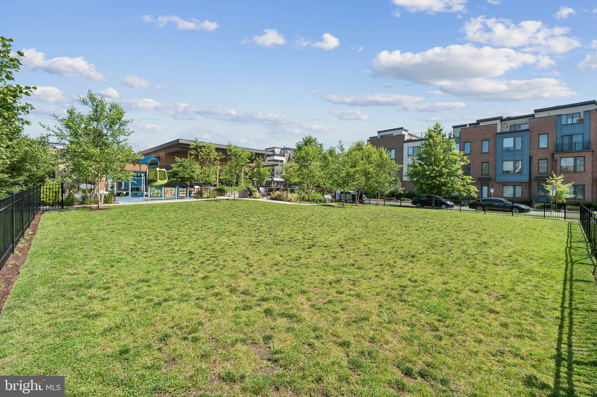 WESTSIDE AT SHADY GROVE METRO - Residential