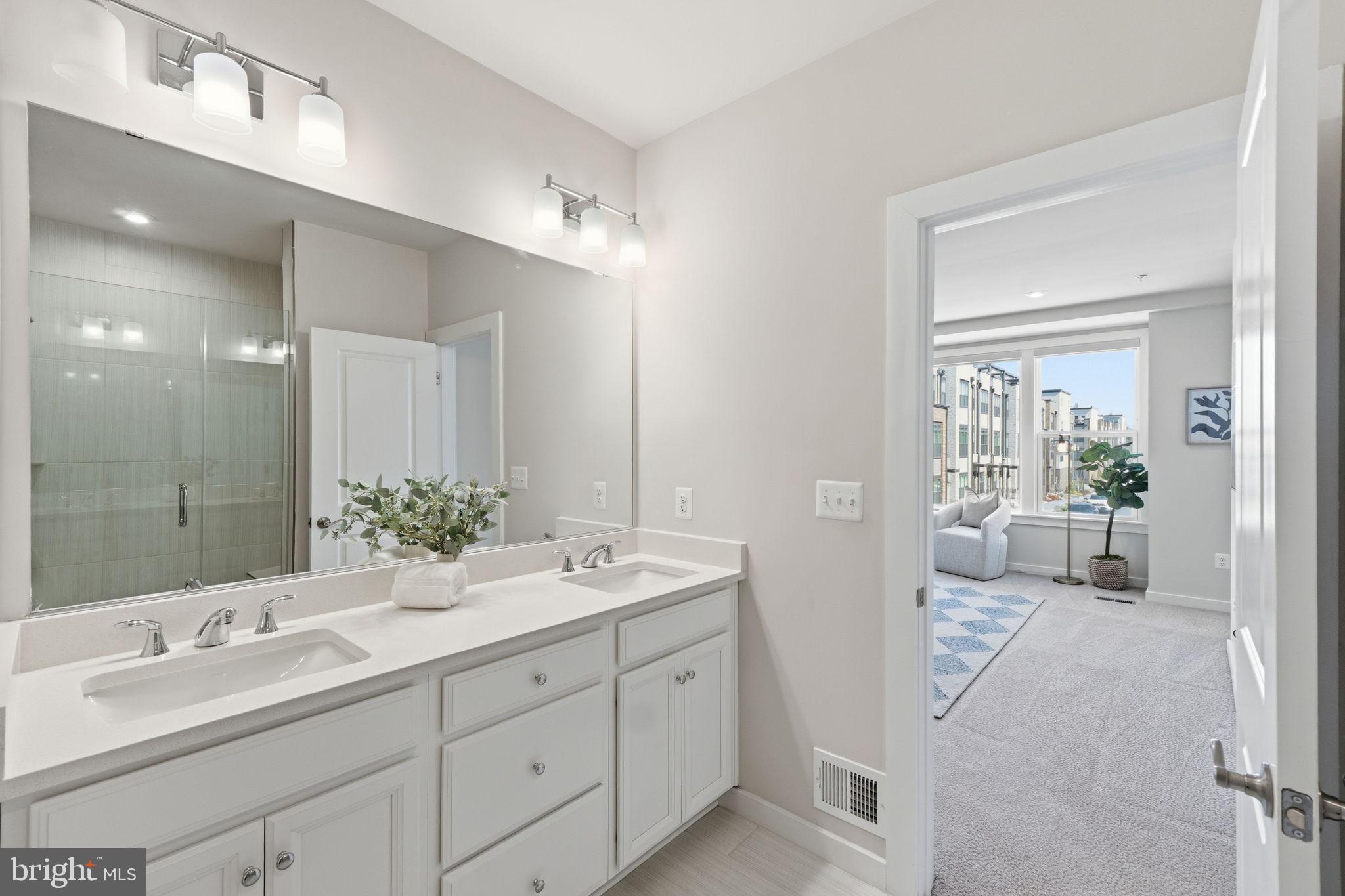 WESTSIDE AT SHADY GROVE METRO - Residential