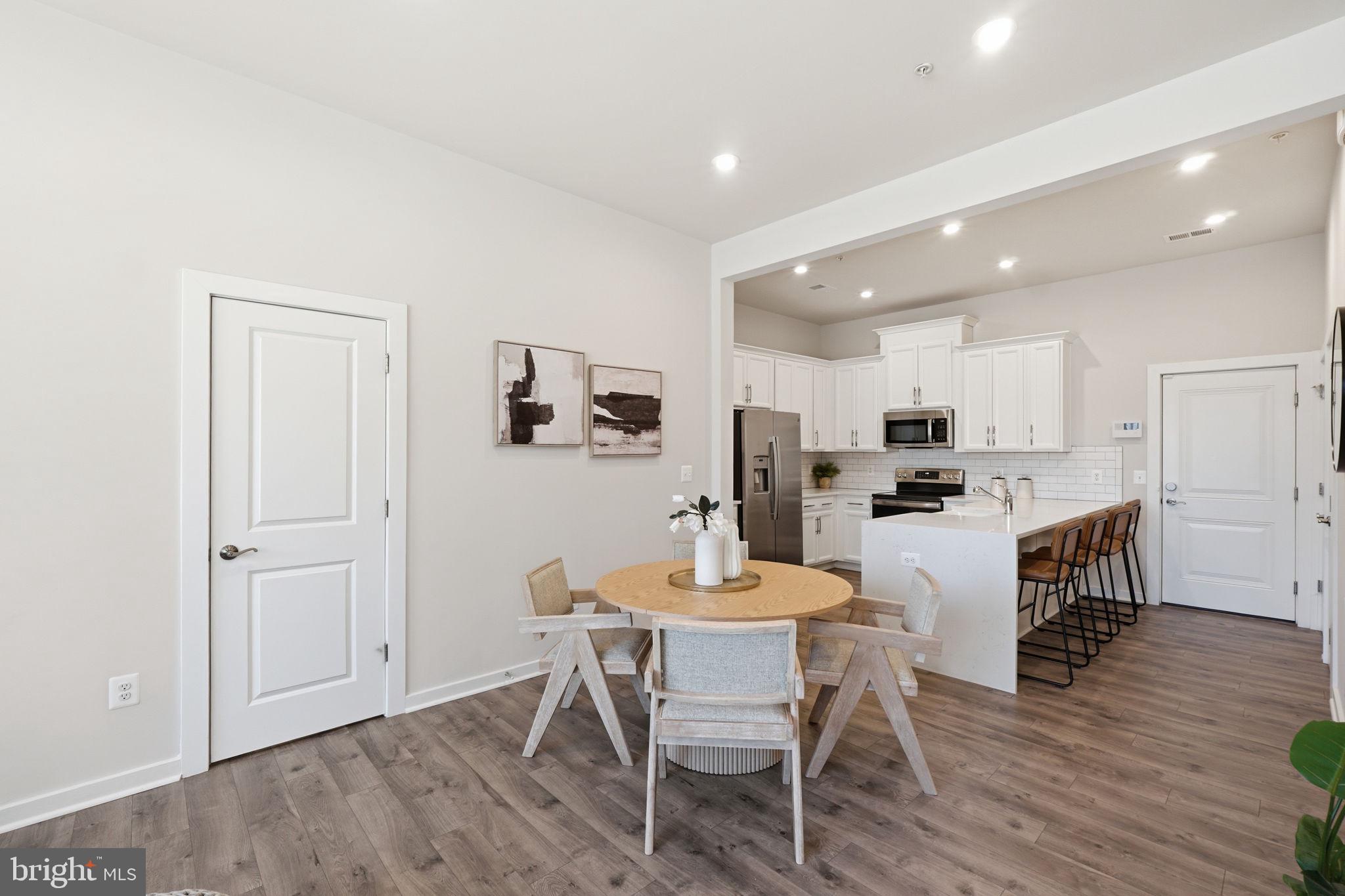 WESTSIDE AT SHADY GROVE METRO - Residential