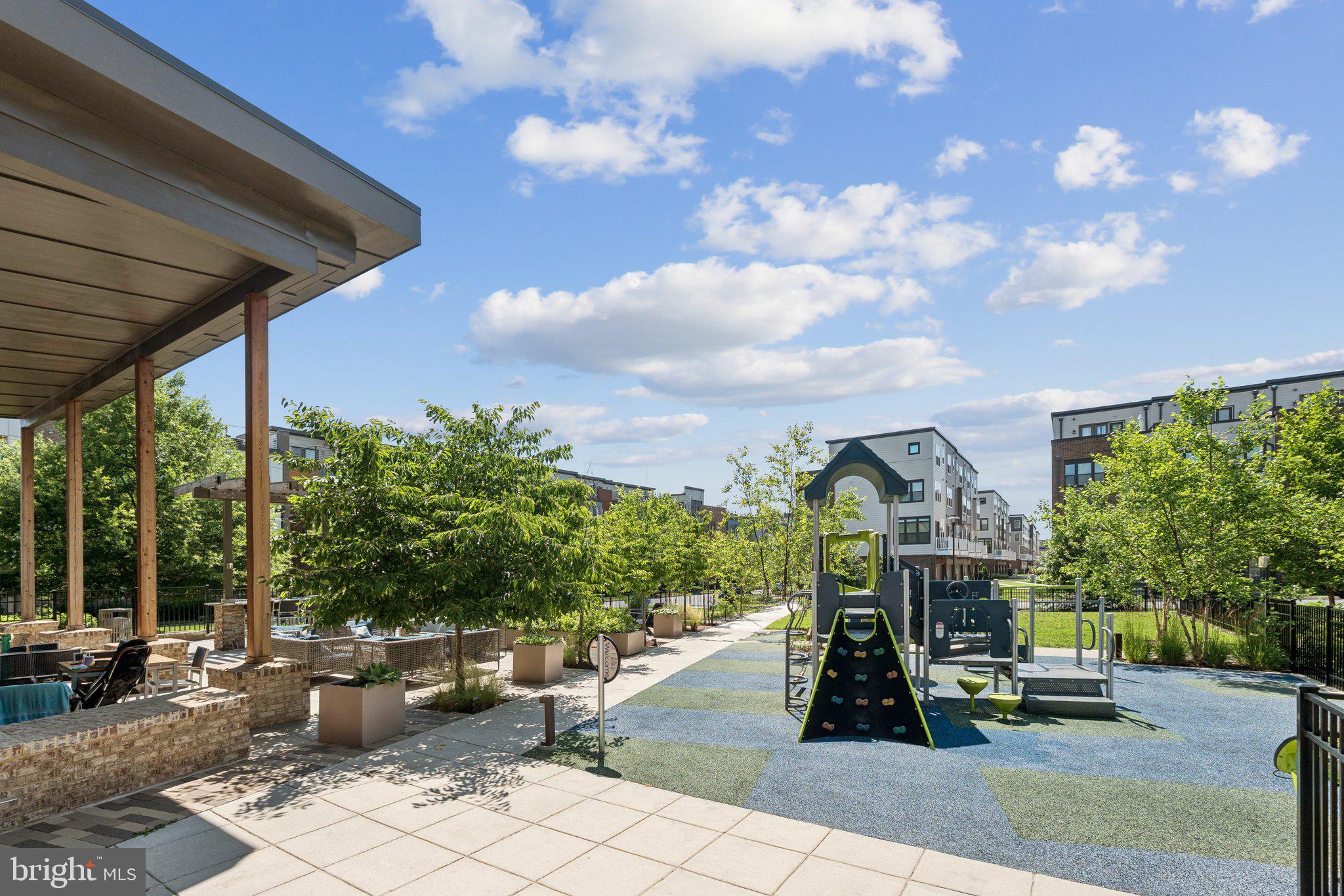 WESTSIDE AT SHADY GROVE METRO - Residential