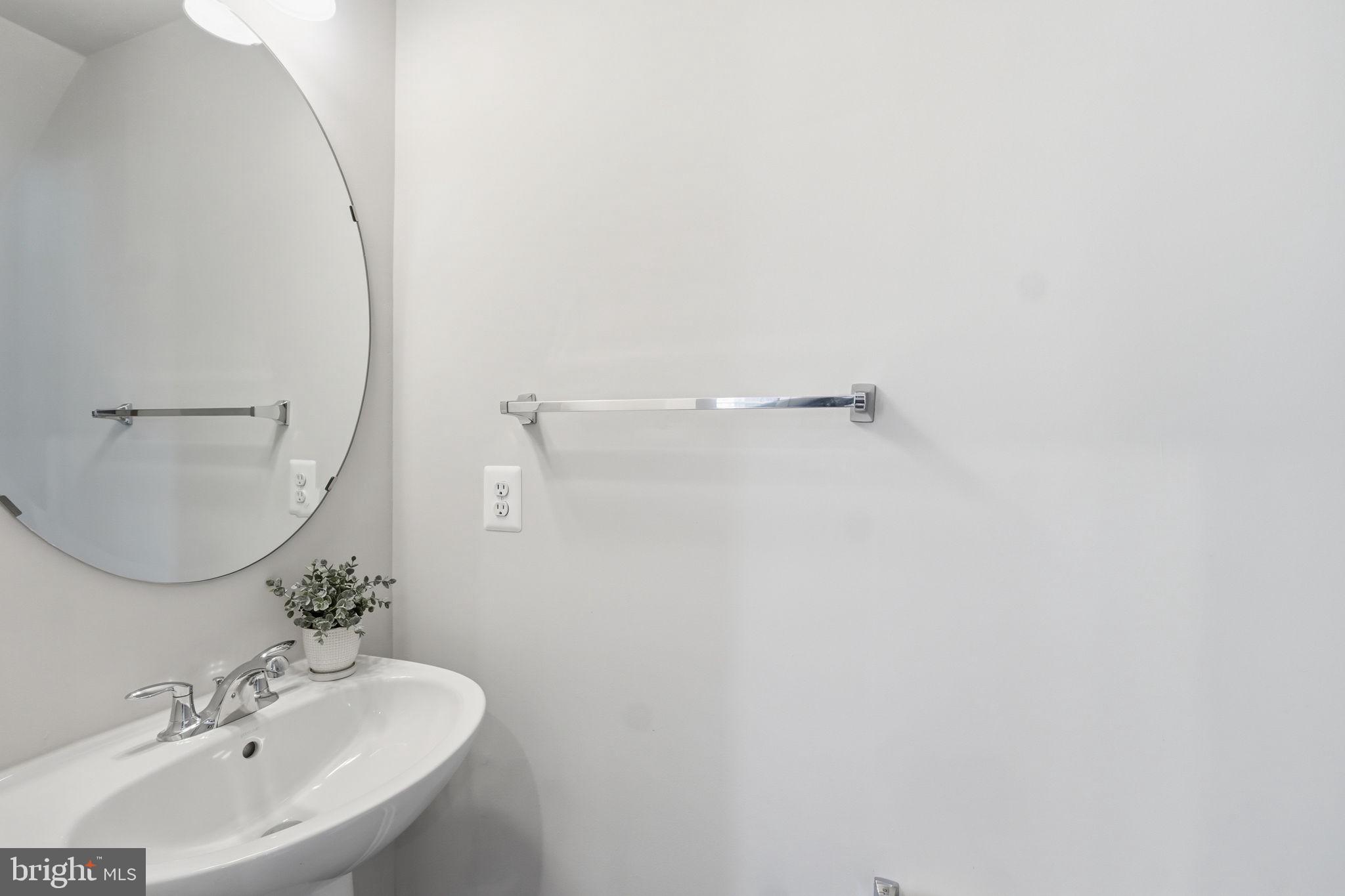 WESTSIDE AT SHADY GROVE METRO - Residential