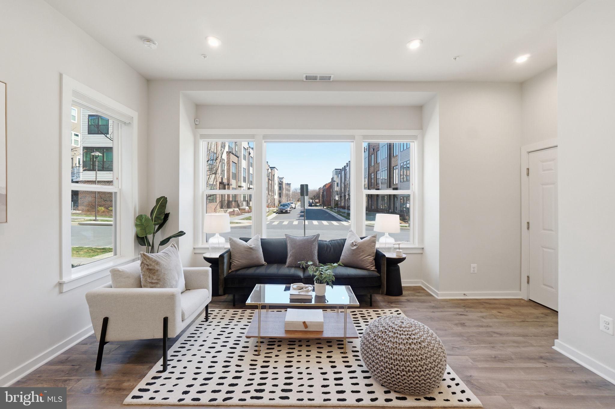 WESTSIDE AT SHADY GROVE METRO - Residential