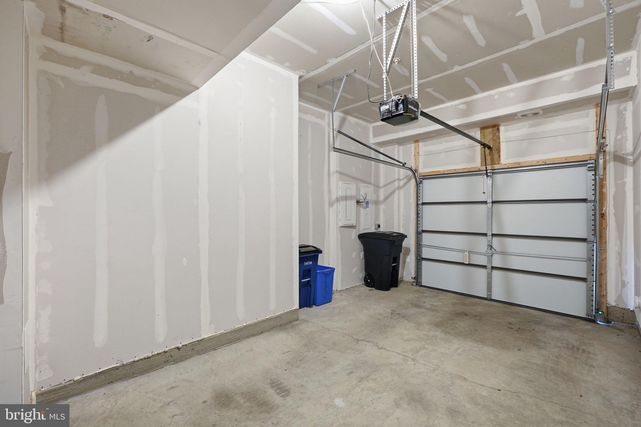 WESTSIDE AT SHADY GROVE METRO - Residential