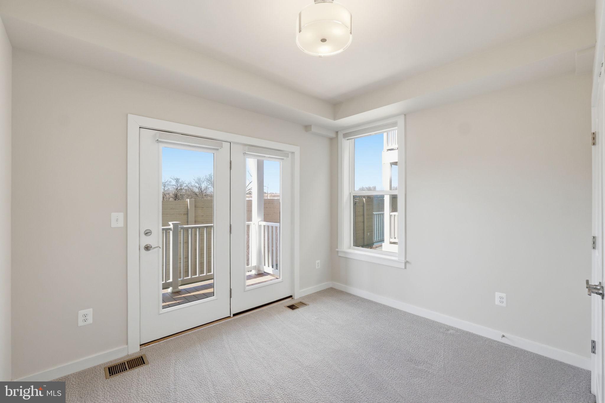 WESTSIDE AT SHADY GROVE METRO - Residential
