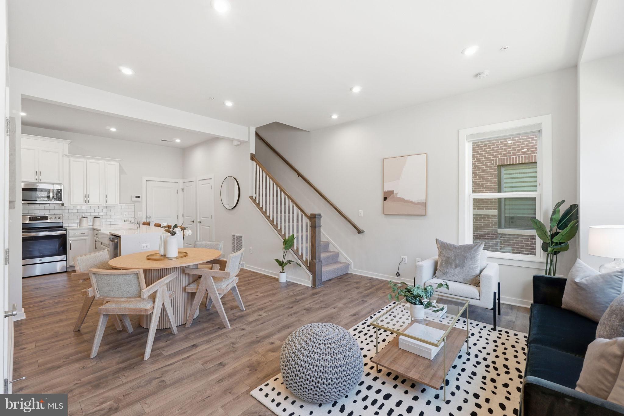 WESTSIDE AT SHADY GROVE METRO - Residential