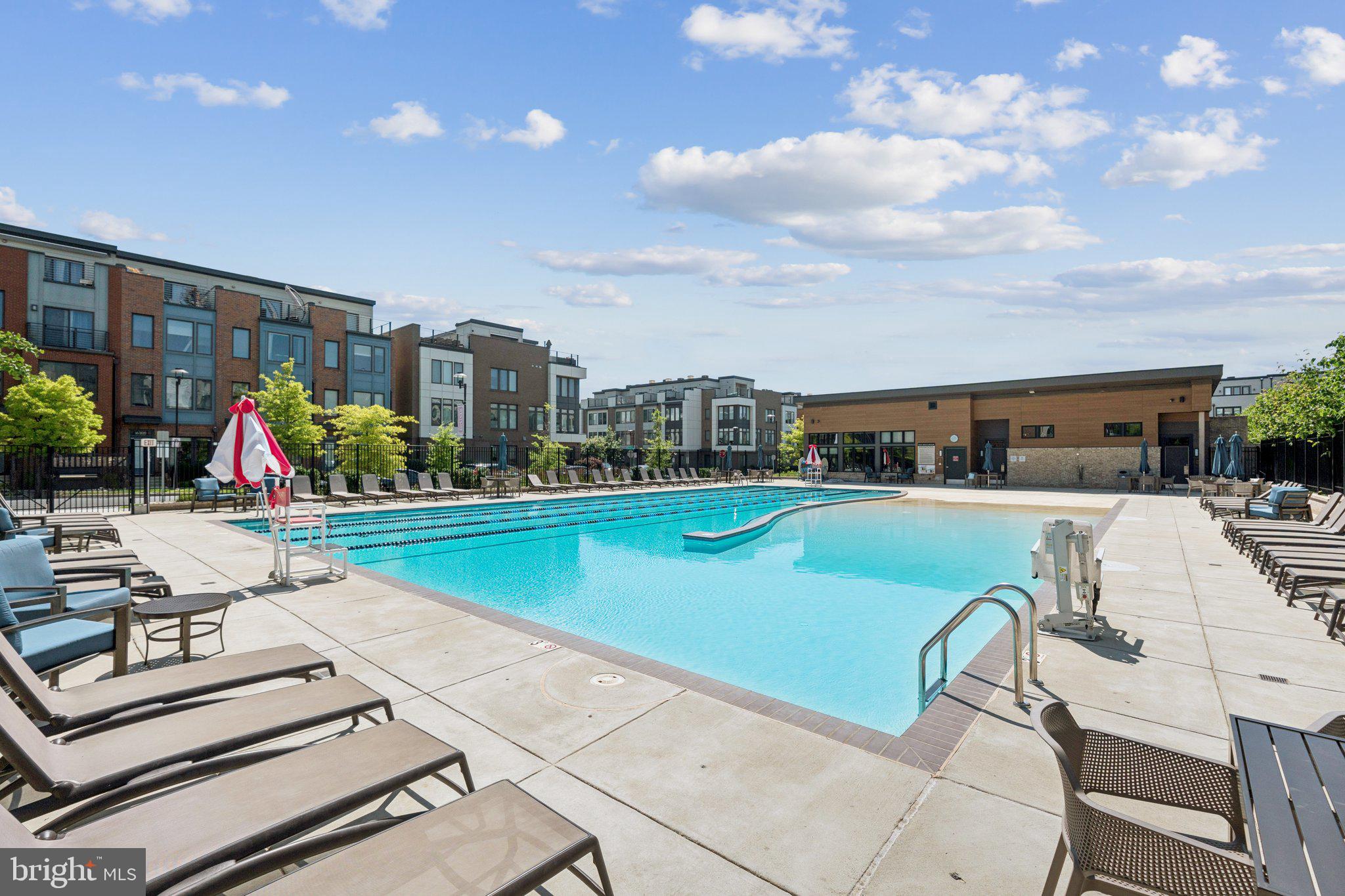WESTSIDE AT SHADY GROVE METRO - Residential