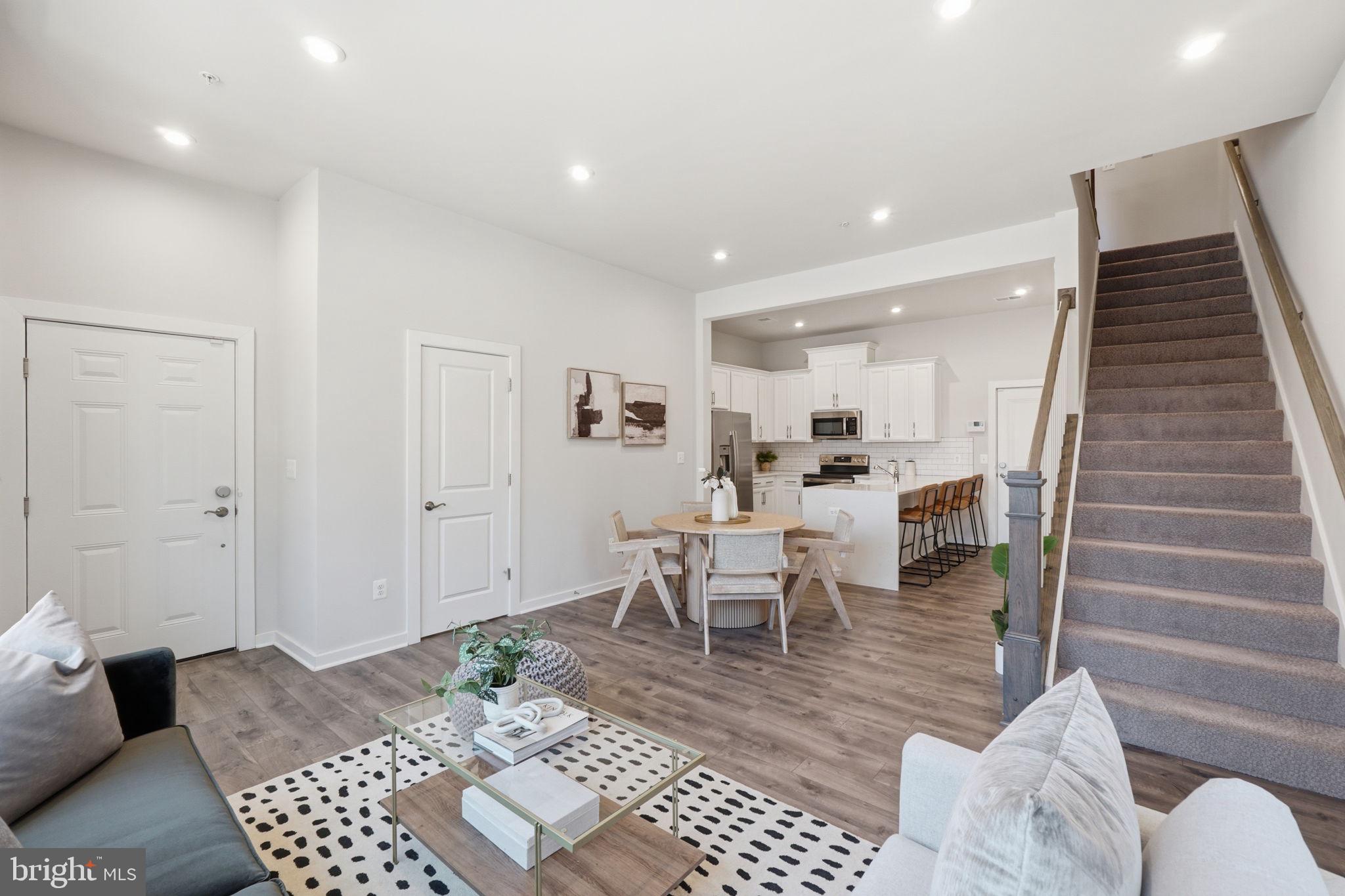 WESTSIDE AT SHADY GROVE METRO - Residential
