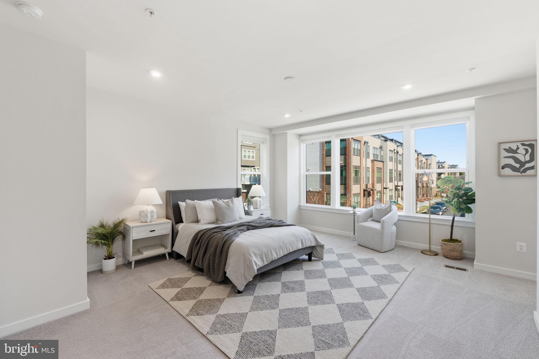 WESTSIDE AT SHADY GROVE METRO - Residential
