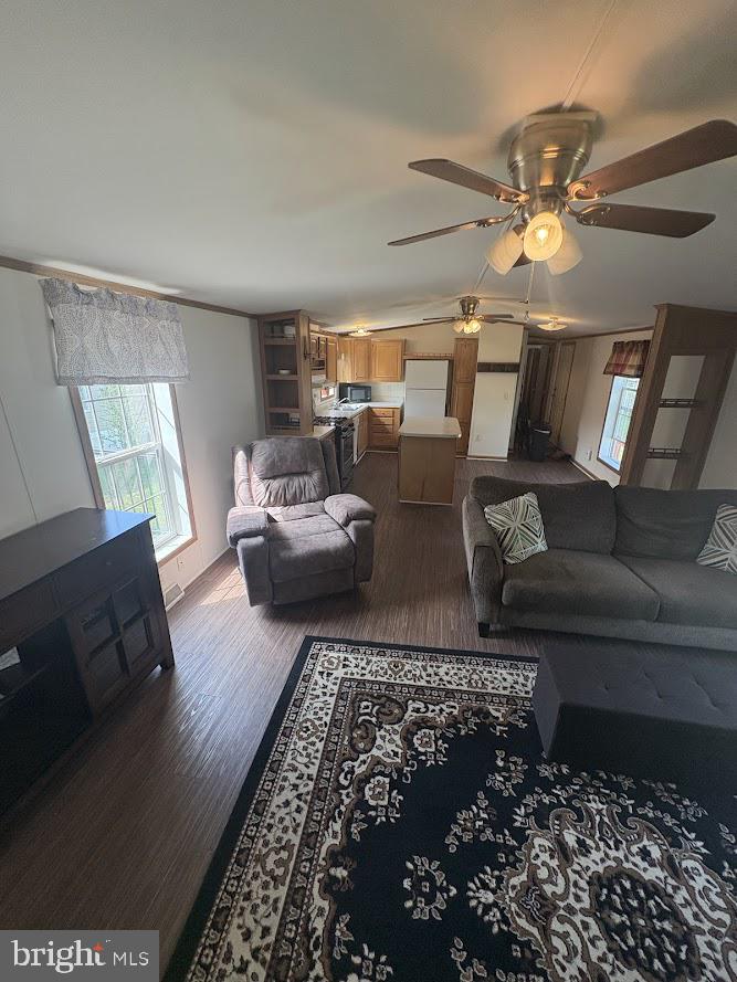 SPRING MEADOWS - Residential