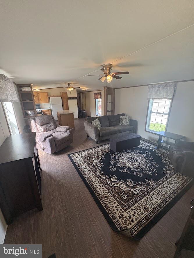 SPRING MEADOWS - Residential