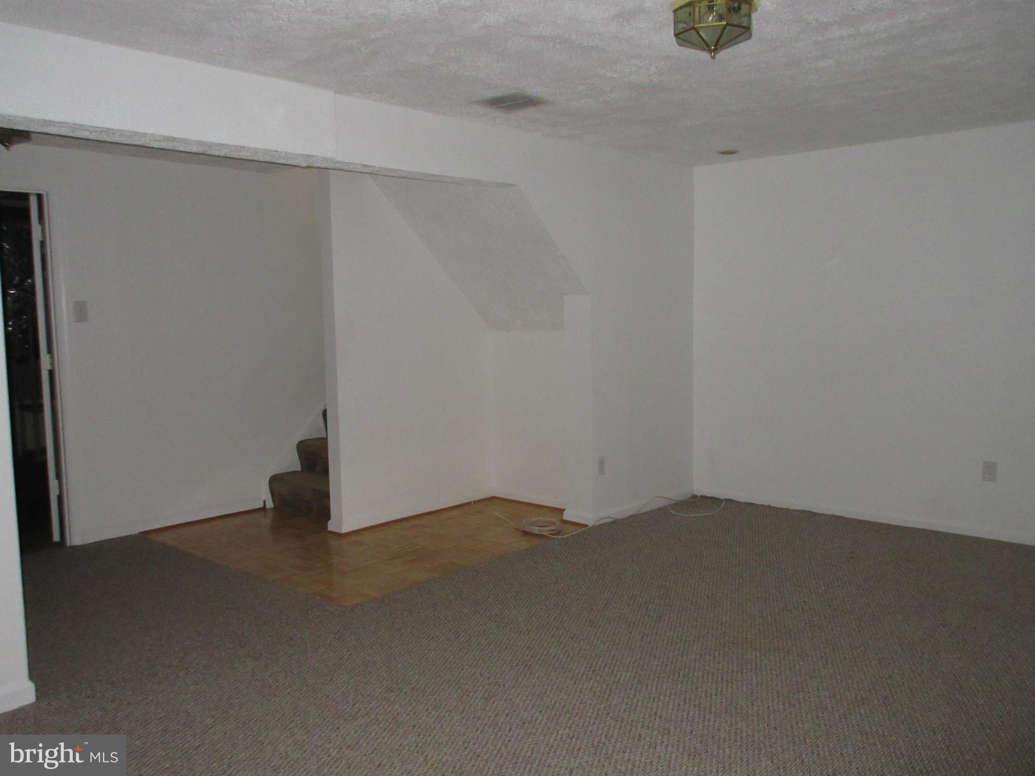 MONTCLAIR - Residential Lease