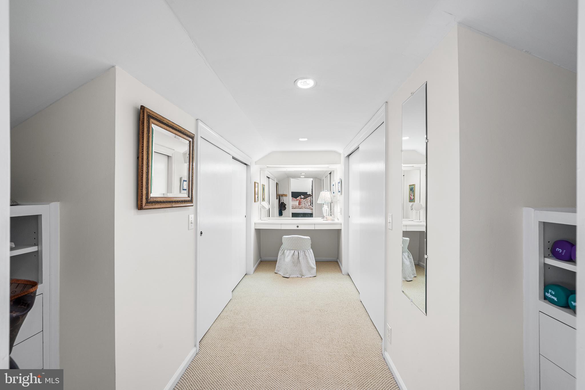 COUNTRY GATE - Residential